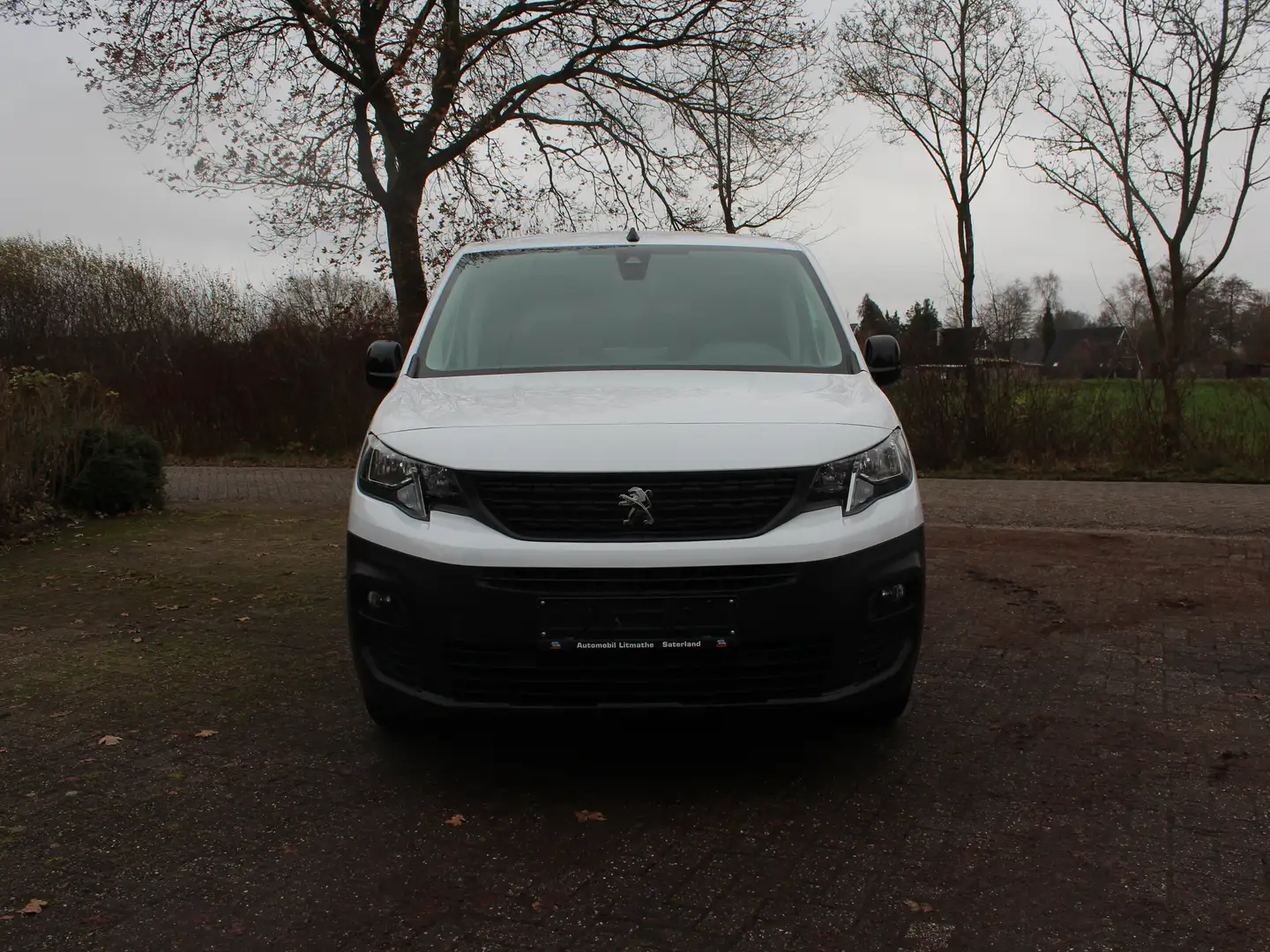 Peugeot Partner Partner 1.5 BlueHDi 100 1.5 BlueHDi 100 L1 Weiß - 1