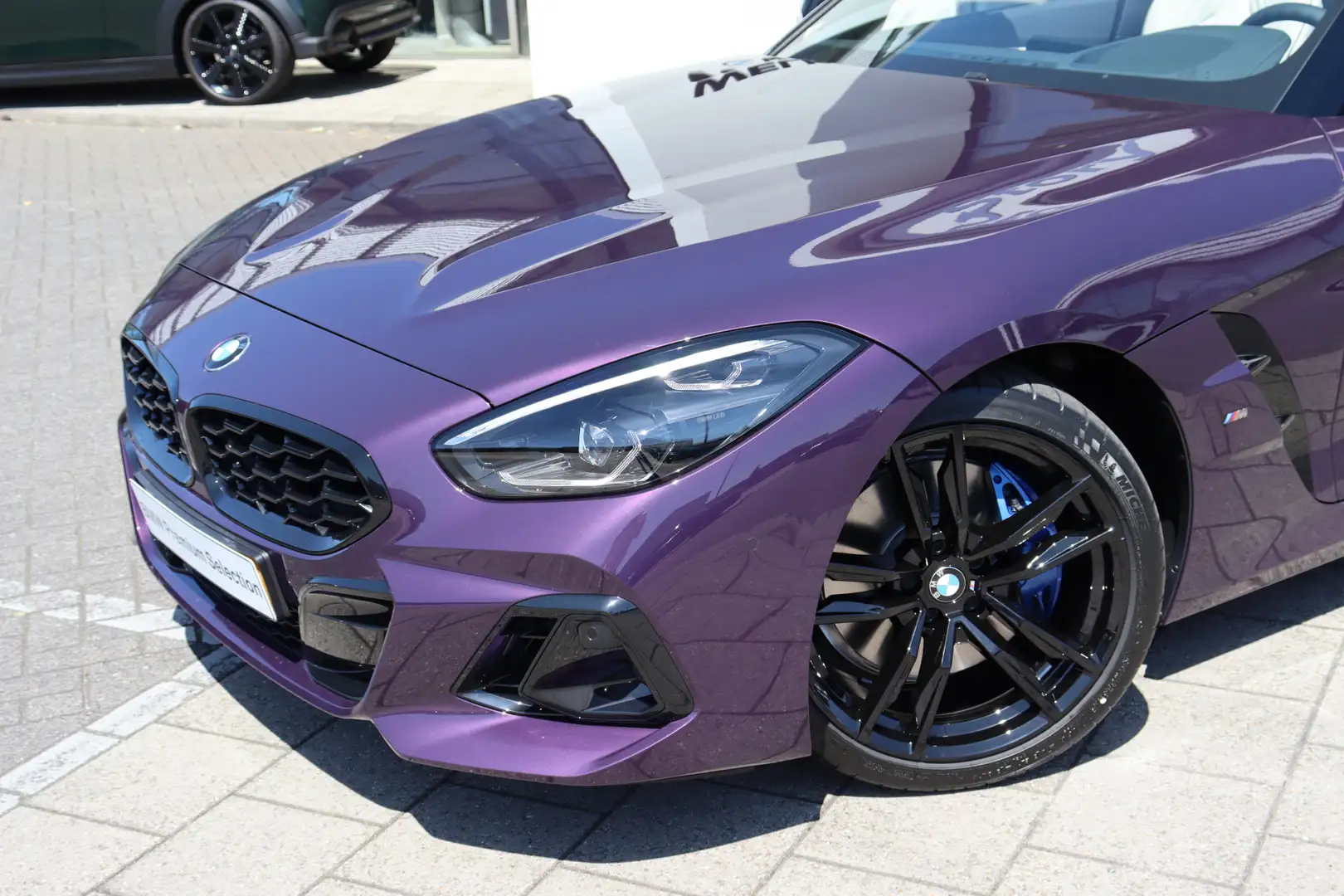 BMW Z4 Roadster M40i High Executive Automaat / Adaptief M Violet - 2