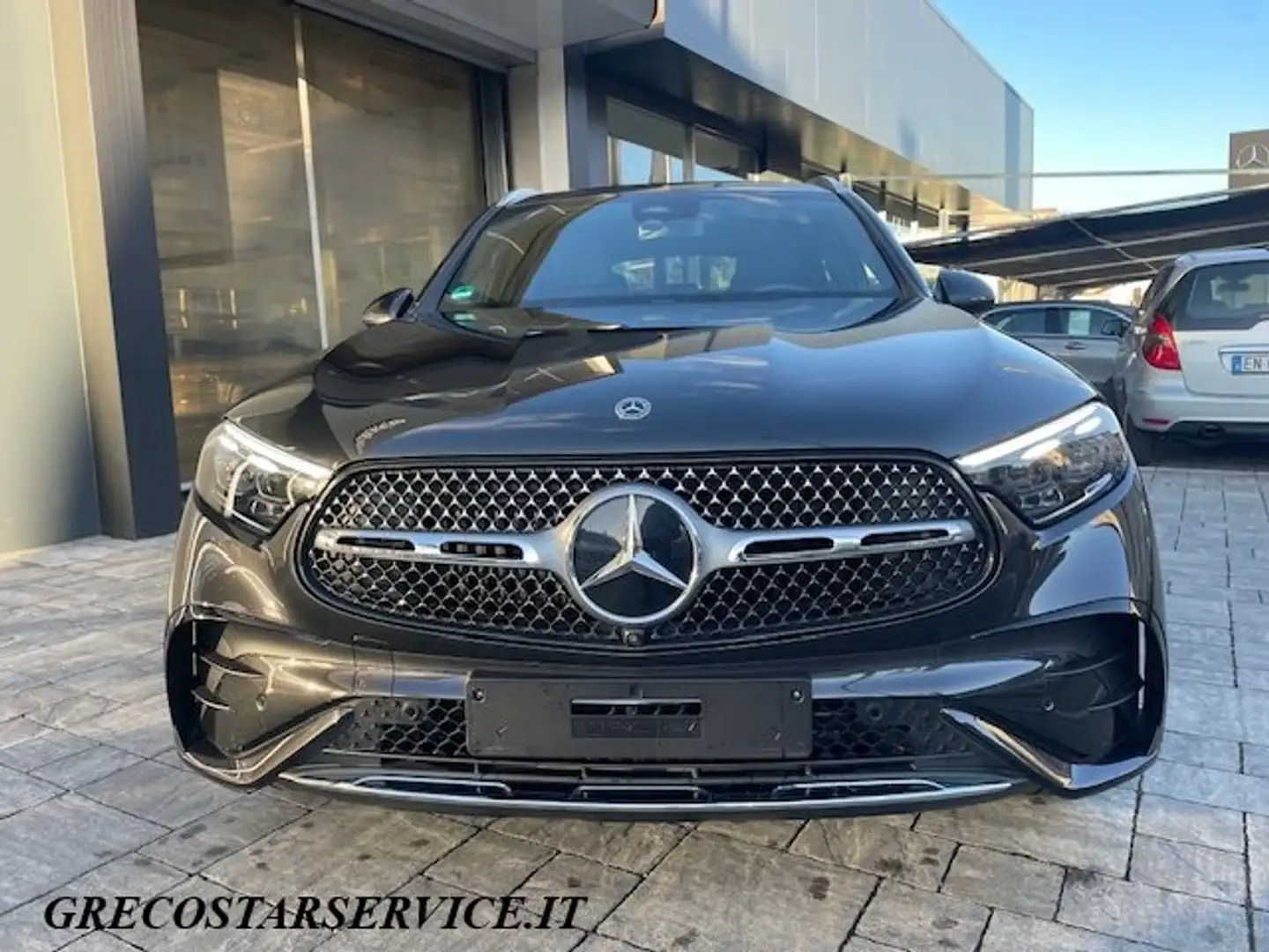 Mercedes-Benz GLC 200 AMG Line Advanced Plus 4matic Auto PEDANE+CAR-PLAY Gris - 2