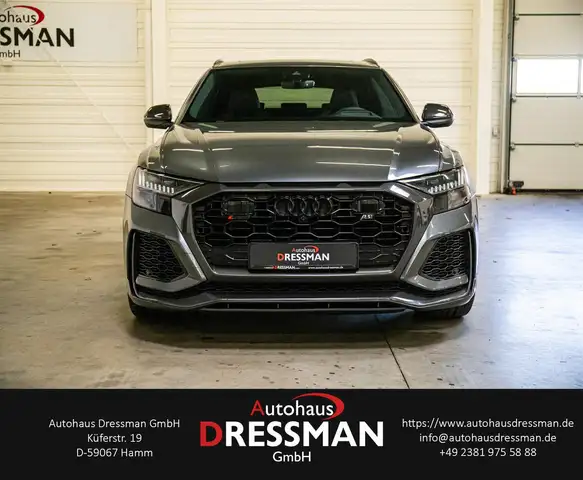 Audi RS Q8 view 2