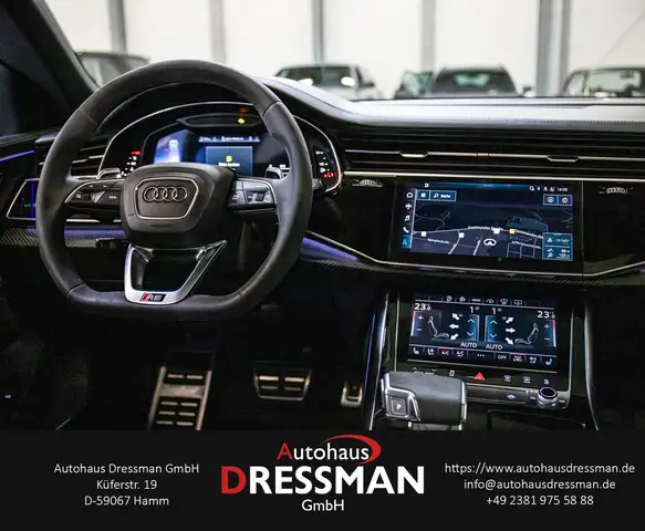 Audi RS Q8 view 15