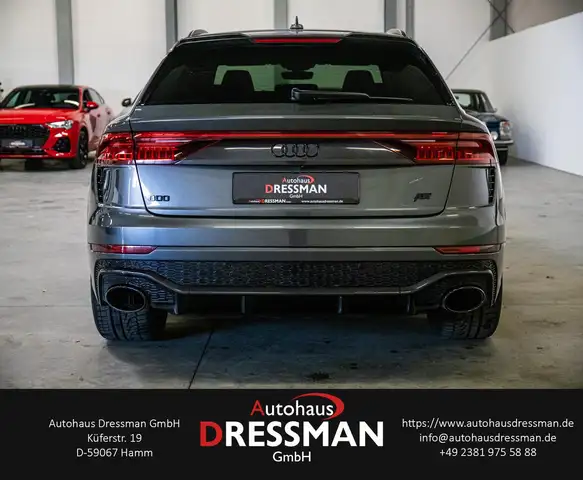 Audi RS Q8 view 6