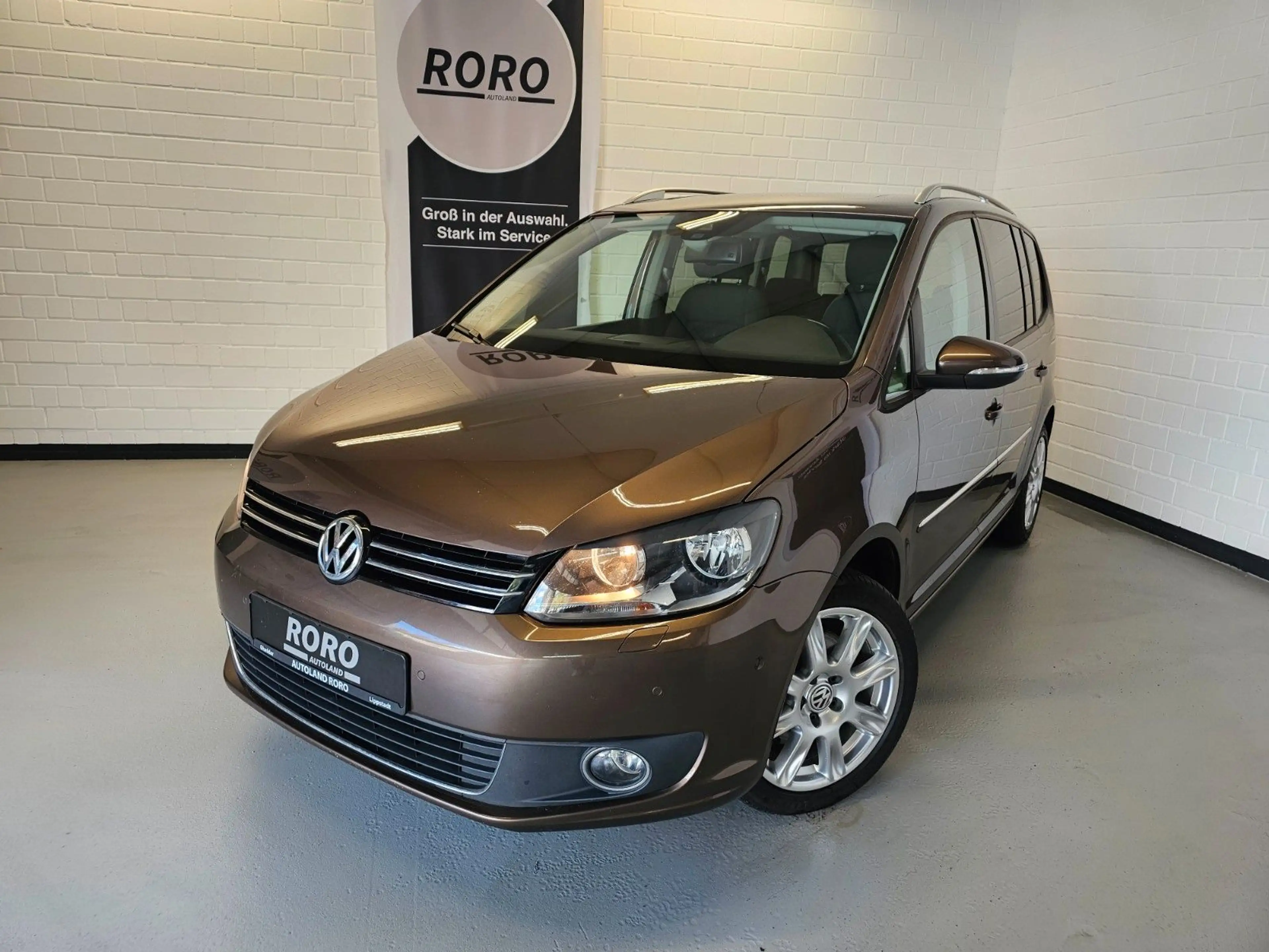 Volkswagen Touran 2.0 TDI DSG Highline +NAV/PANO/KAM/AHK/7S