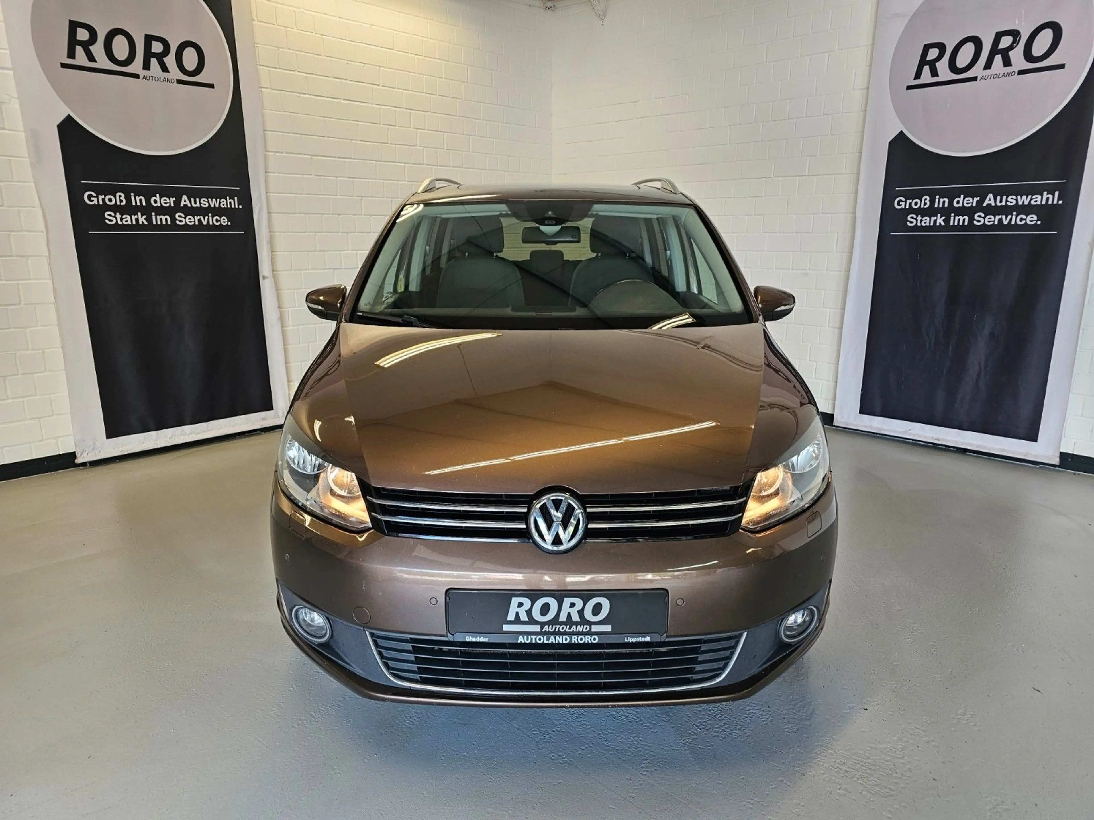 Volkswagen Touran 2.0 TDI DSG Highline +NAV/PANO/KAM/AHK/7S — photo 3