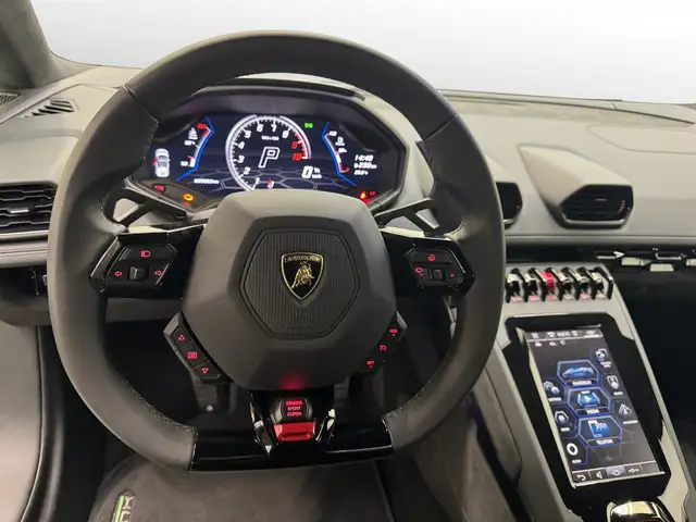 Lamborghini Huracan view 15