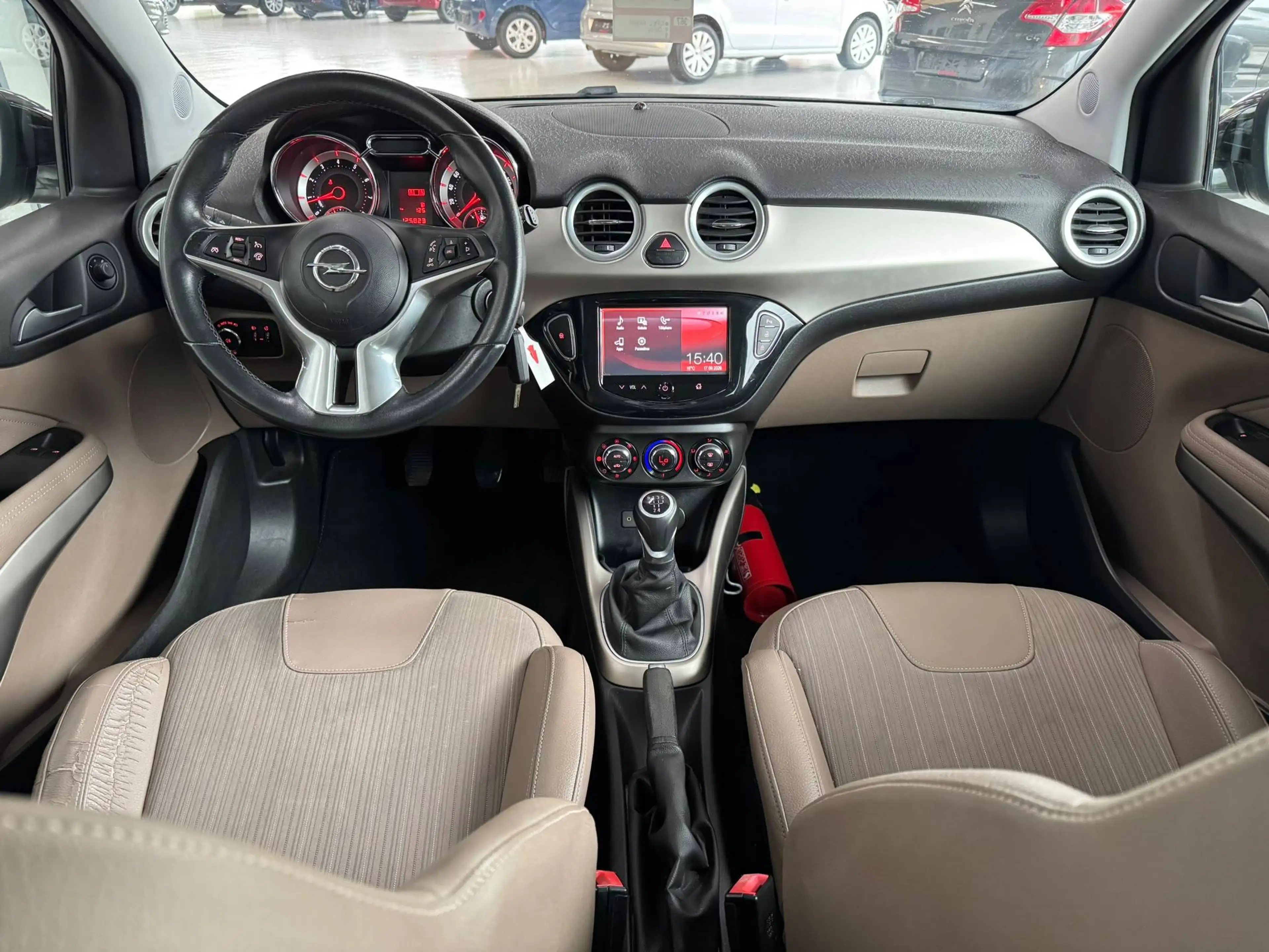 Opel Adam 🟩1.2 ESSENCE 69CV - AIRCO - CRUISE - ECRAN — photo 8