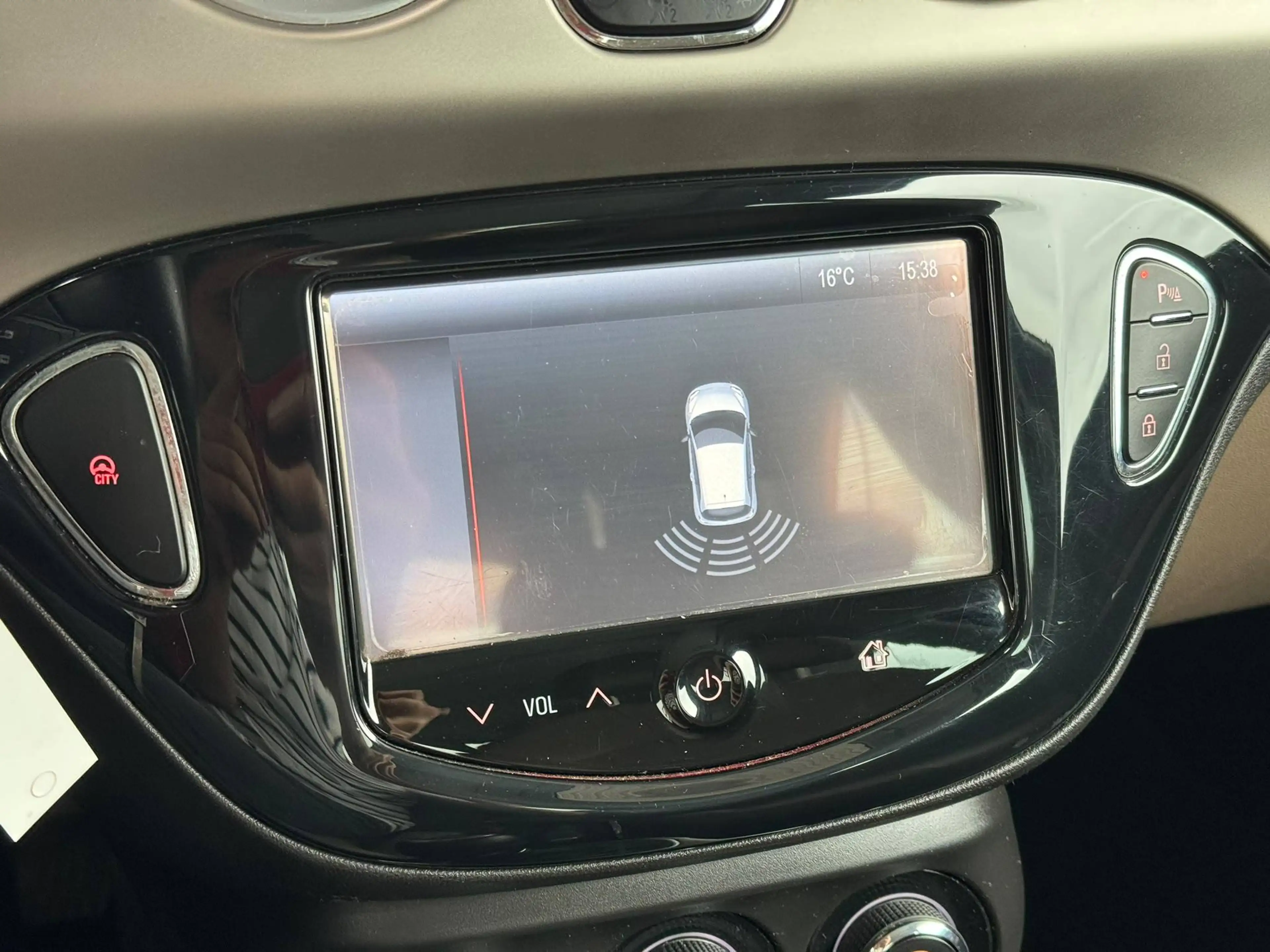 Opel Adam 🟩1.2 ESSENCE 69CV - AIRCO - CRUISE - ECRAN — photo 12