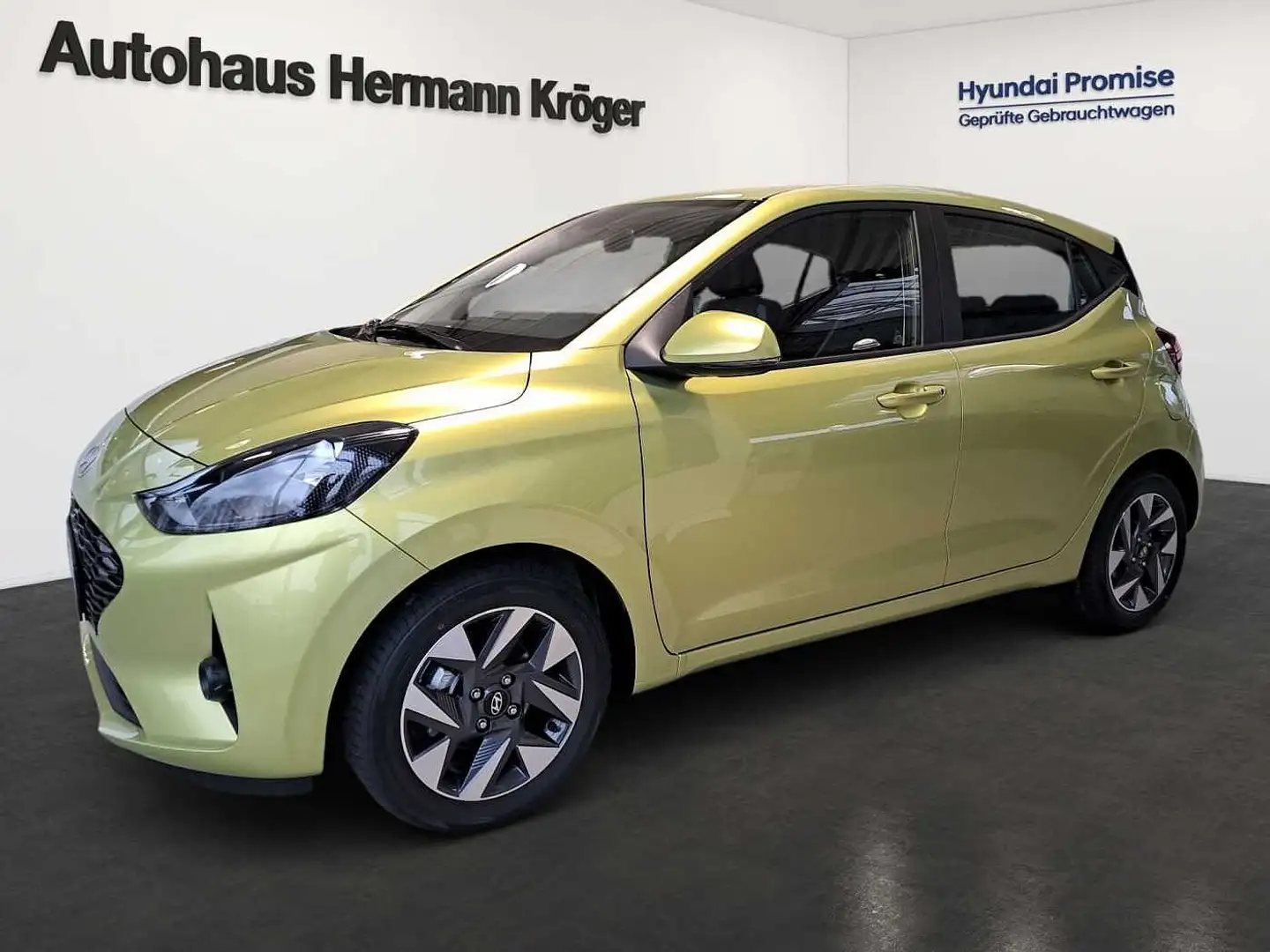 Hyundai i10 1.0 Trend Navi 8' Touch/15'Alu/Sitzheizung uvm. Yellow - 1