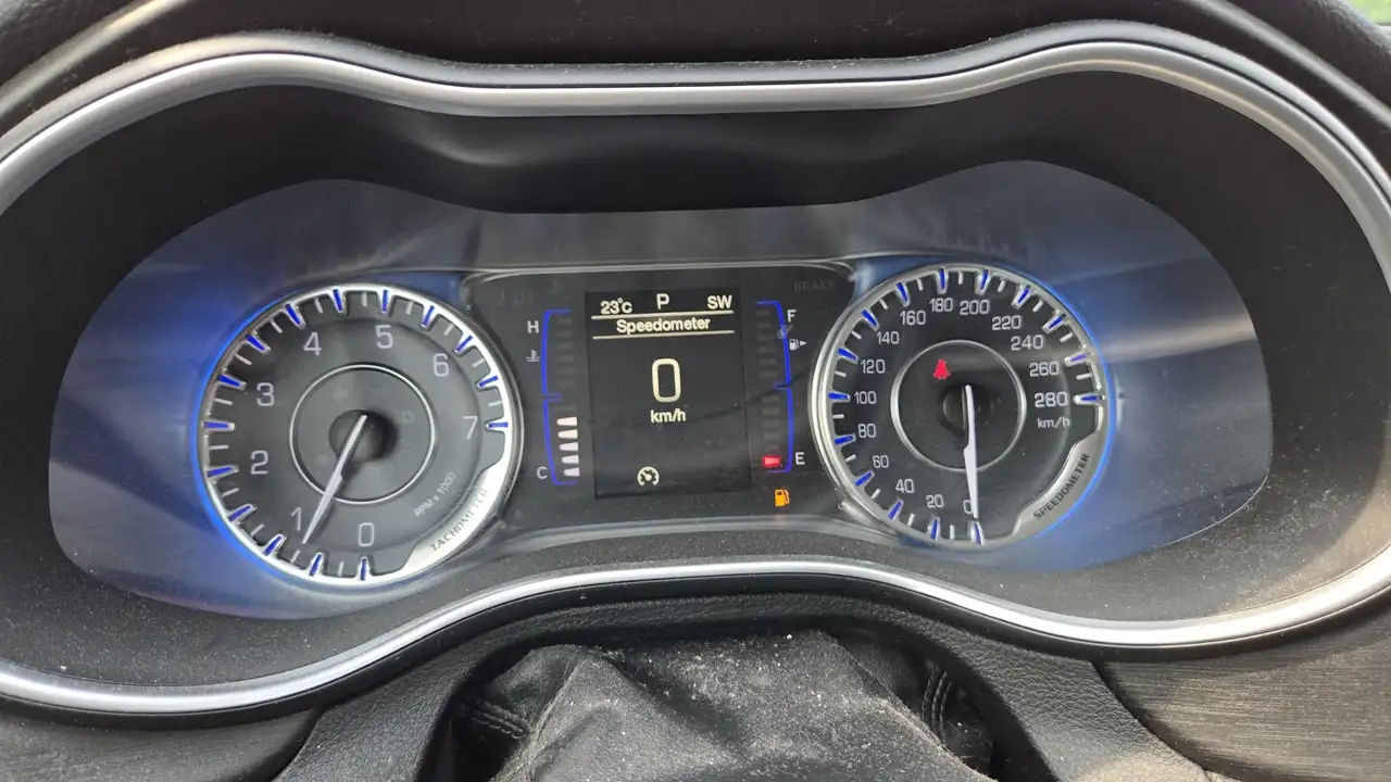 Chrysler 200 снимка Chrysler 200