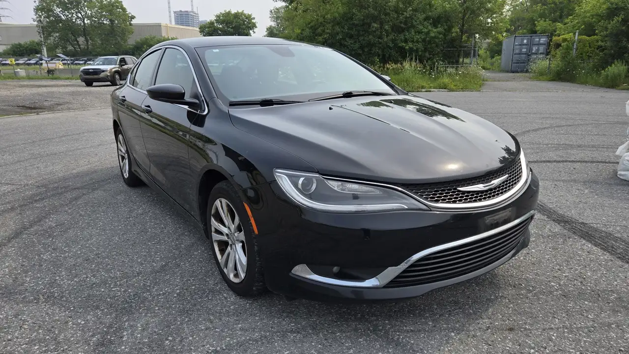 Chrysler 200 снимка Chrysler 200