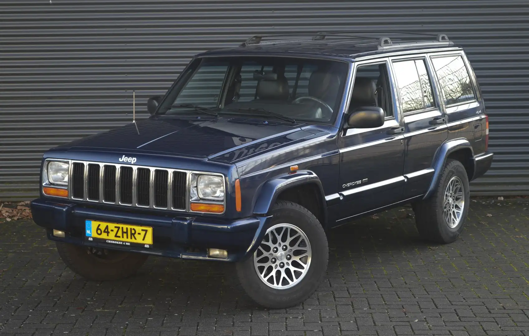 Jeep Cherokee XJ 4.0 Automaat Blauw - 1
