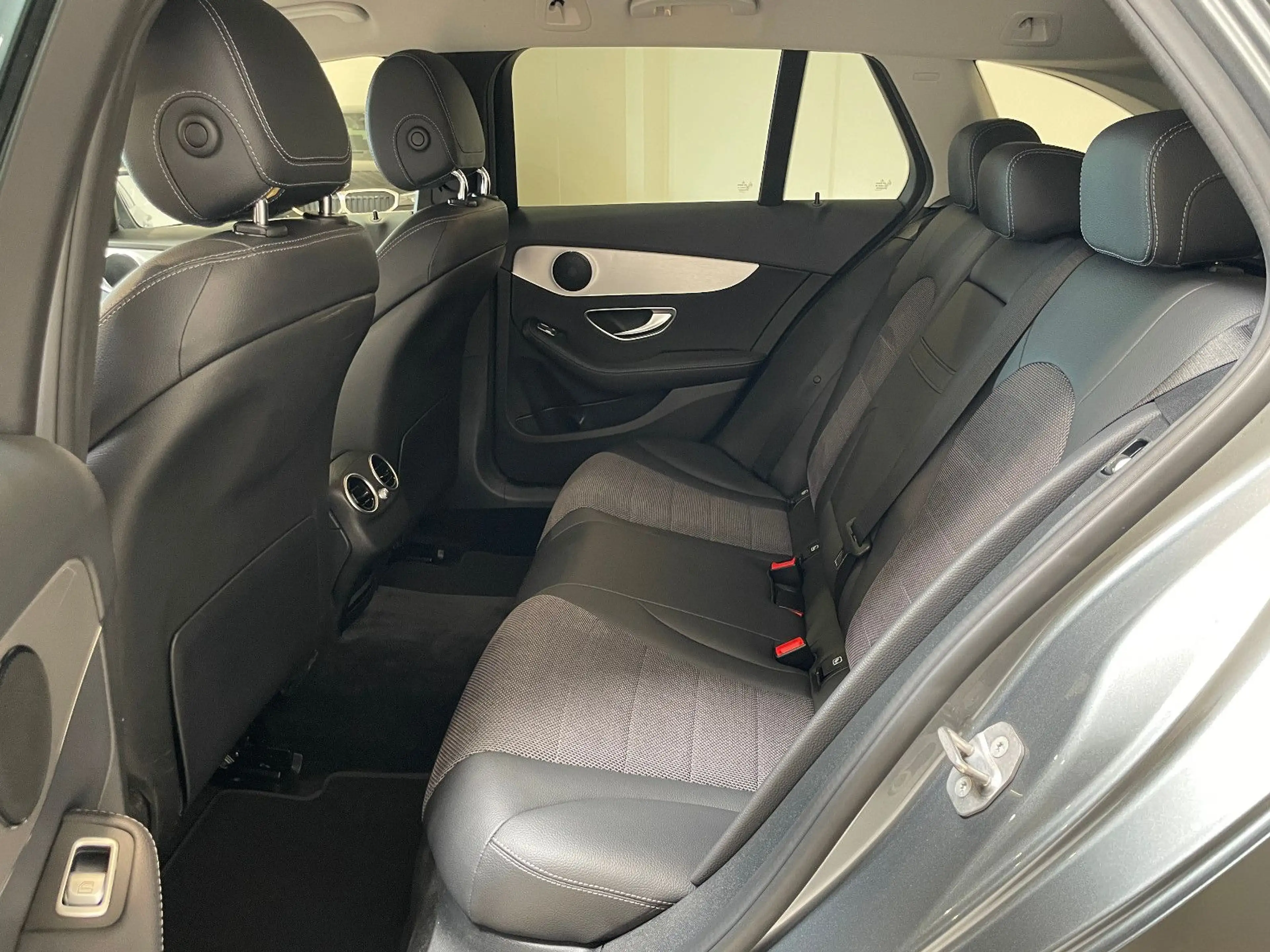 Mercedes-Benz C 200 d  T-Modell AVANTGARDE 9G-Tronic — photo 15