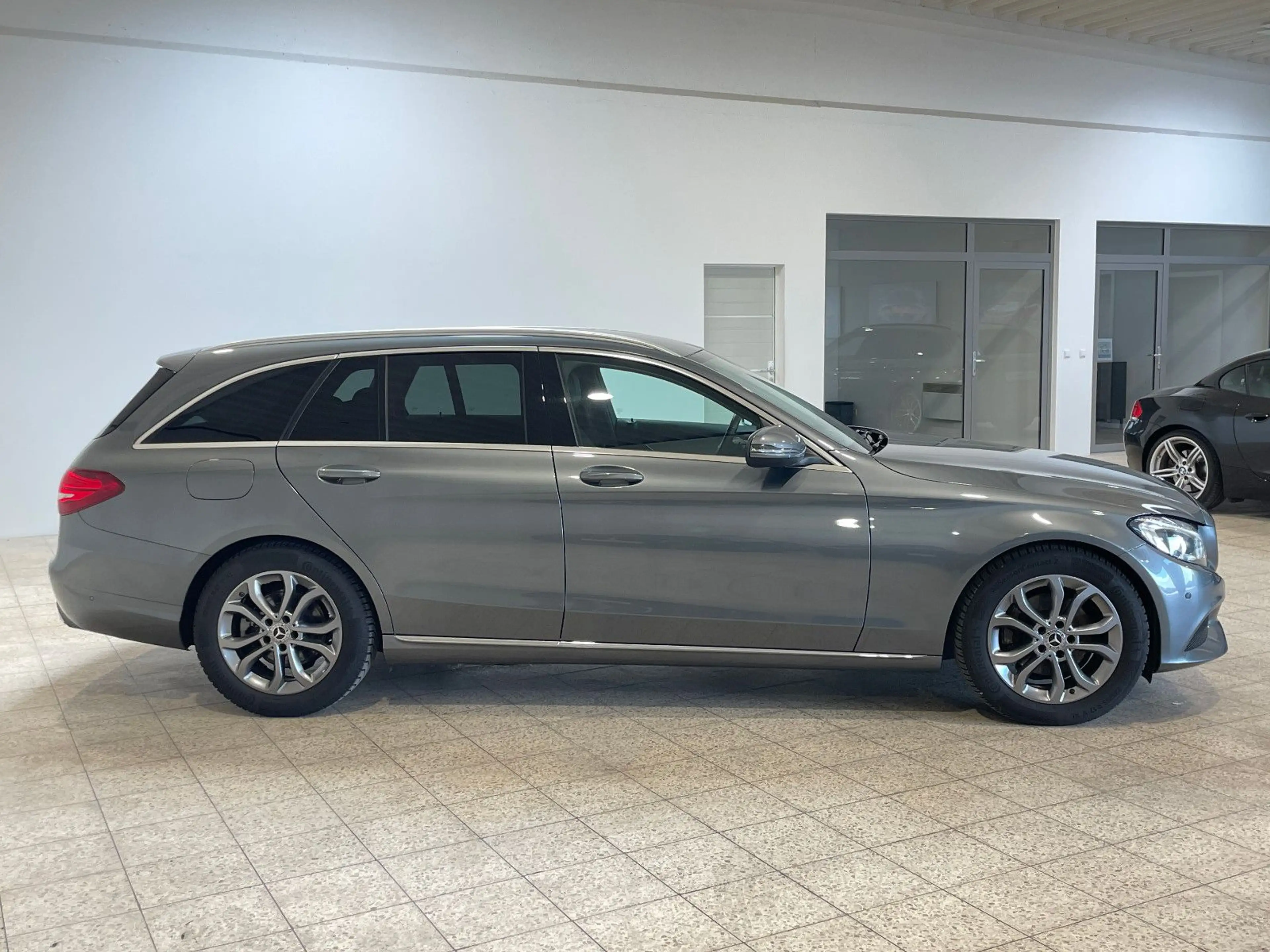 Mercedes-Benz C 200 d  T-Modell AVANTGARDE 9G-Tronic — photo 8