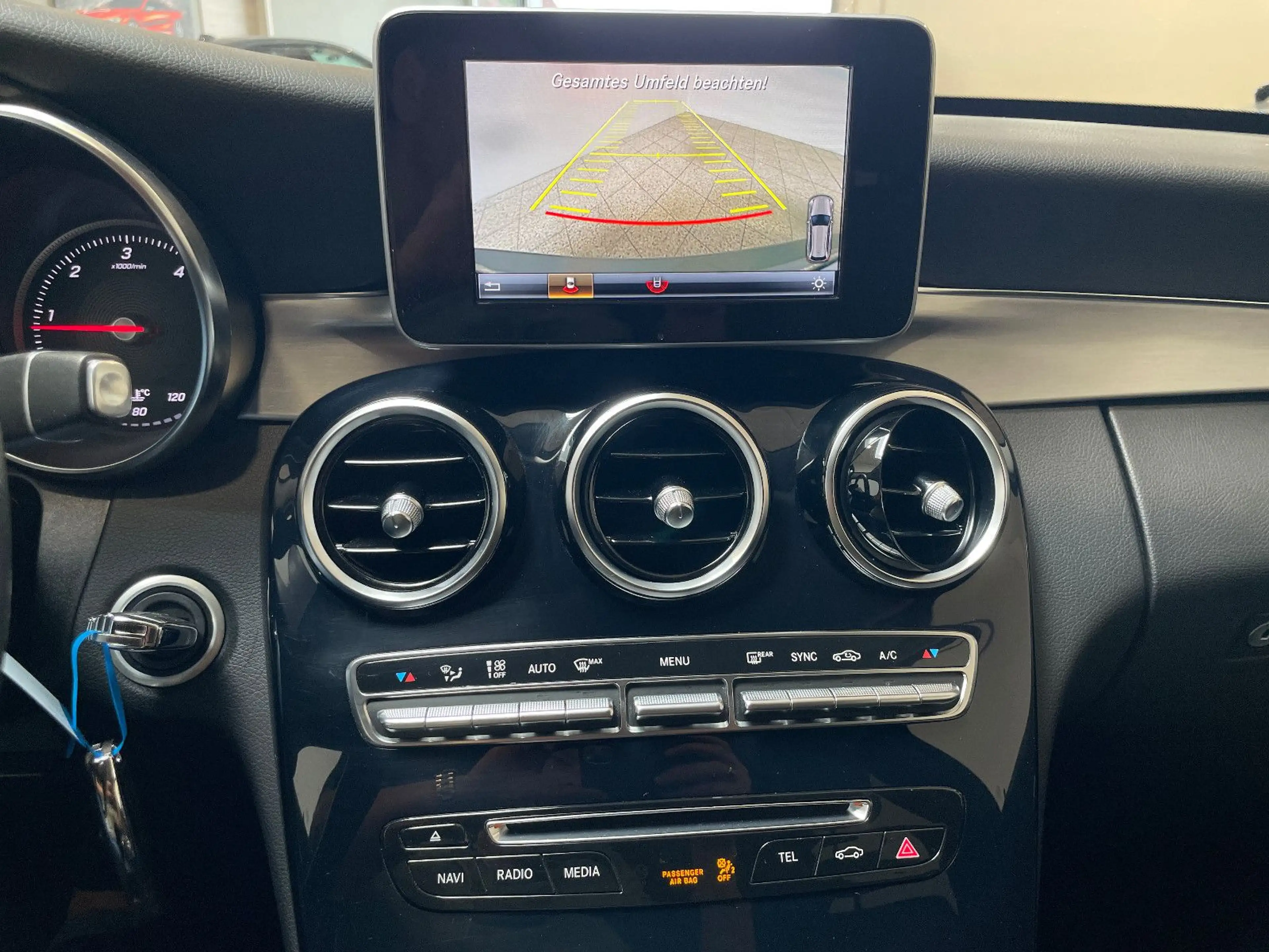 Mercedes-Benz C 200 d  T-Modell AVANTGARDE 9G-Tronic — photo 11