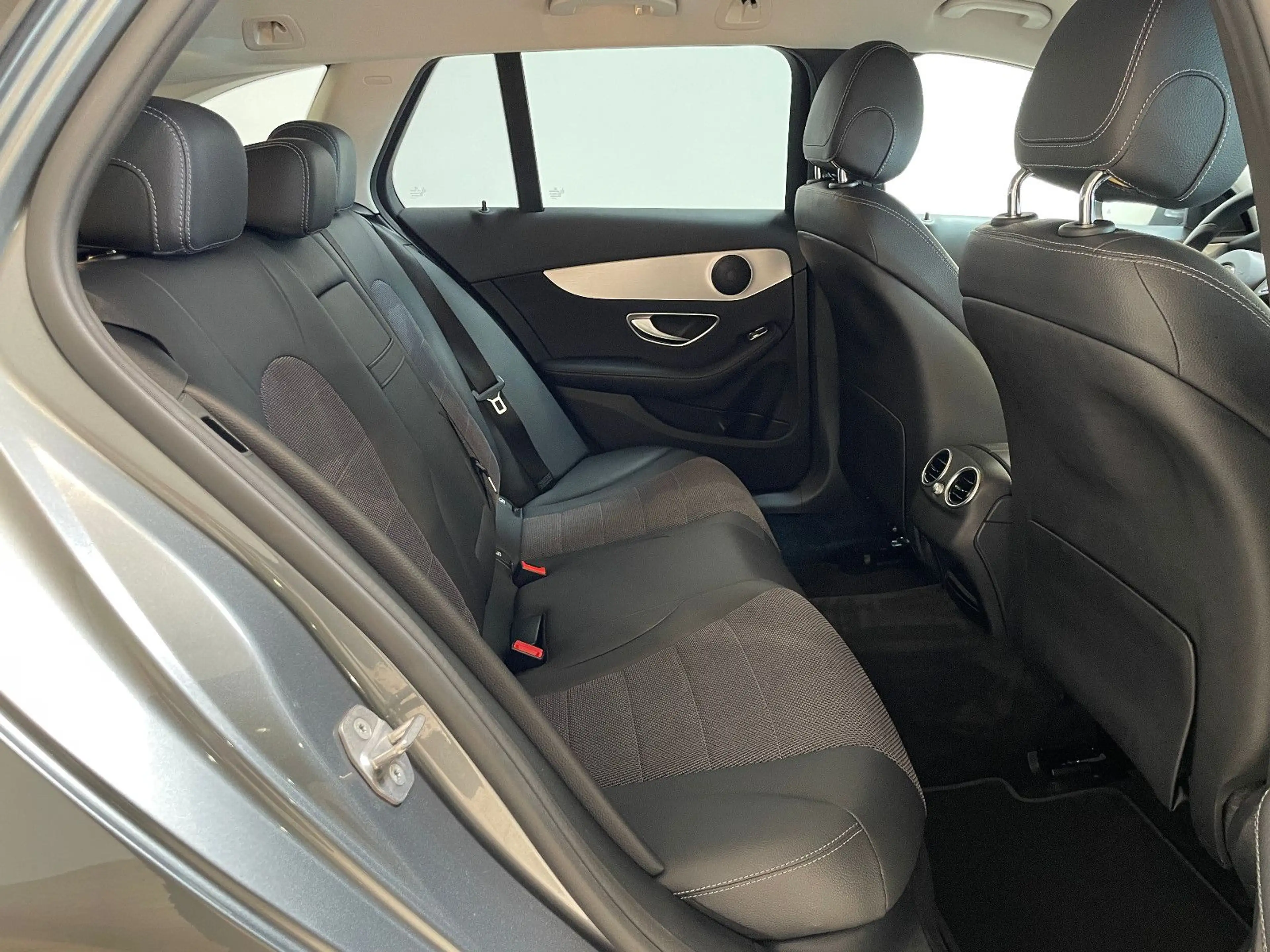 Mercedes-Benz C 200 d  T-Modell AVANTGARDE 9G-Tronic — photo 16