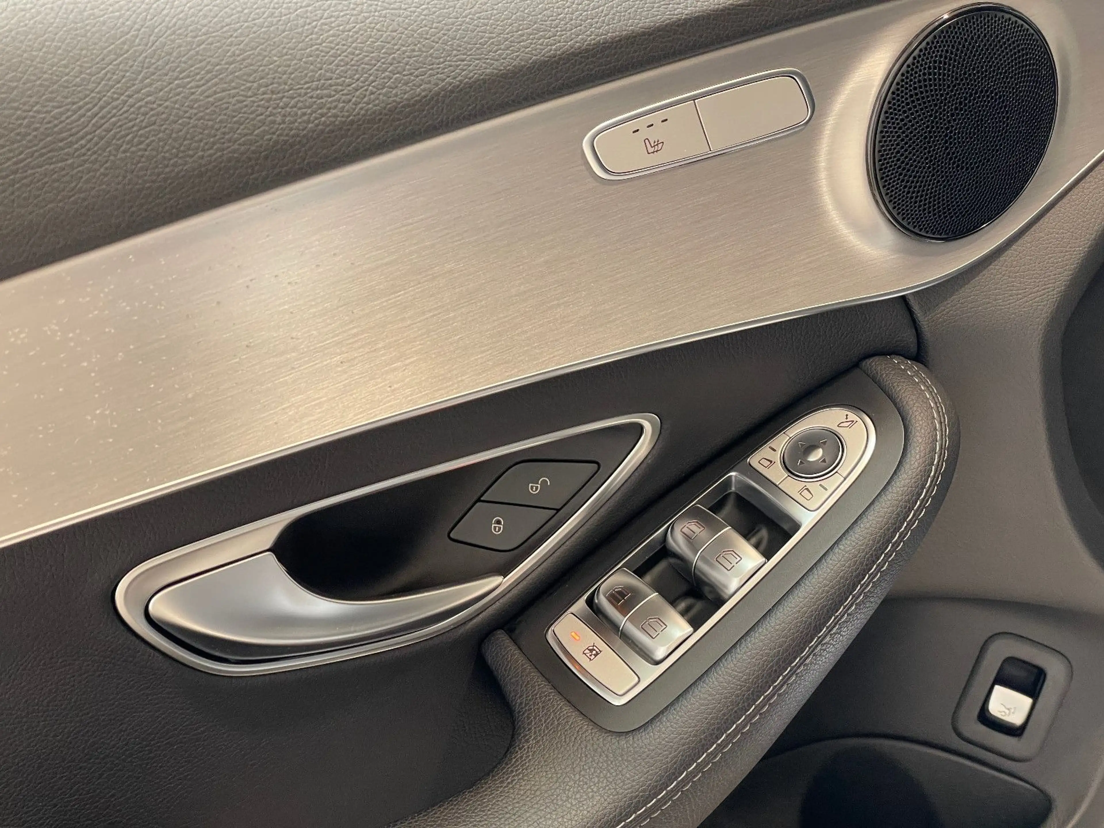 Mercedes-Benz C 200 d  T-Modell AVANTGARDE 9G-Tronic — photo 13