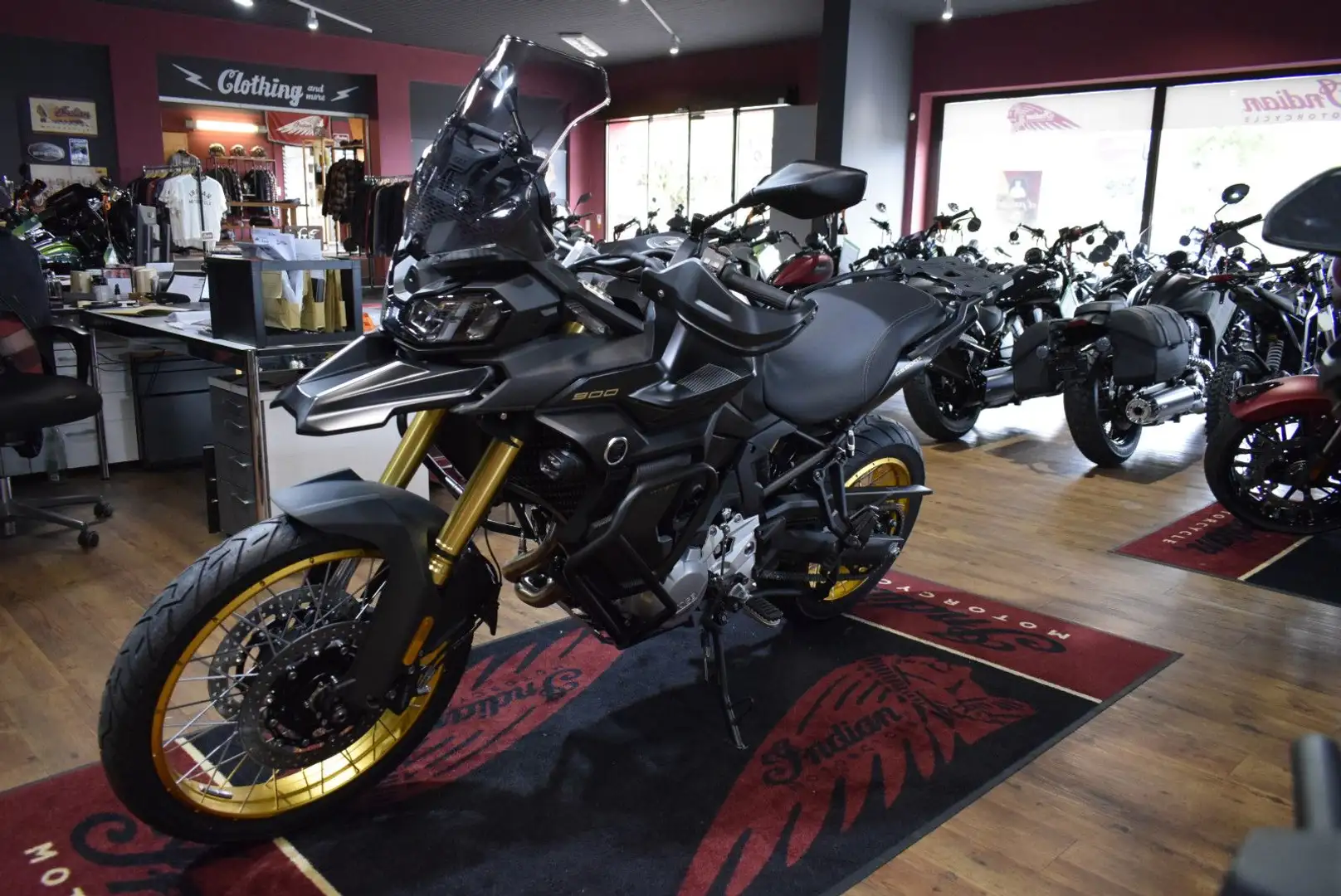 Voge DS900X E5+ vor Ort 4,69%Finanz. Schwarz - 1