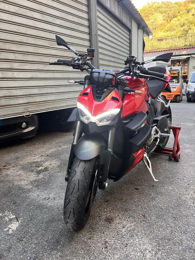 Ducati Streetfighter - 1