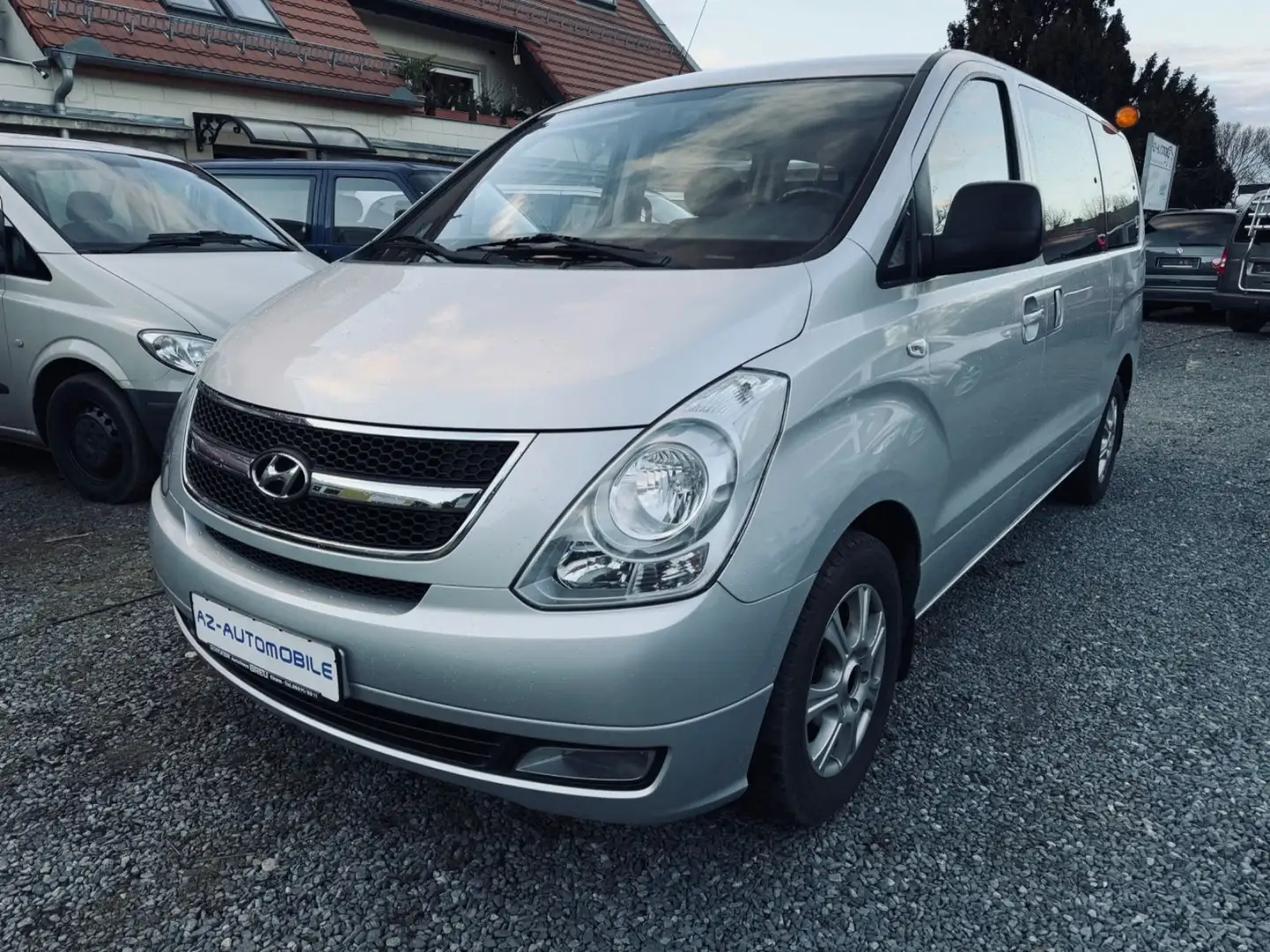 Hyundai H-1 Travel, 8 Sitzplätze, HU neu, 103 000km, top Plateado - 1