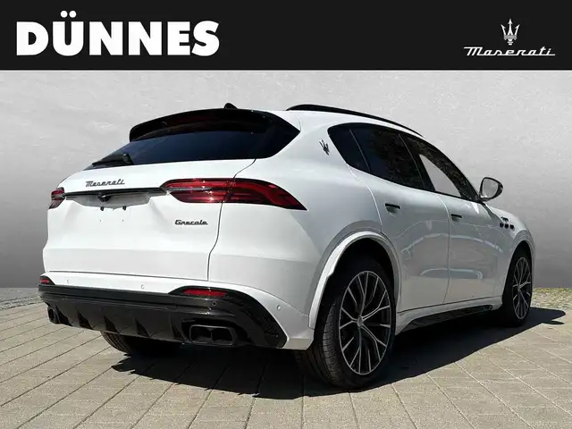 Maserati Grecale view 2
