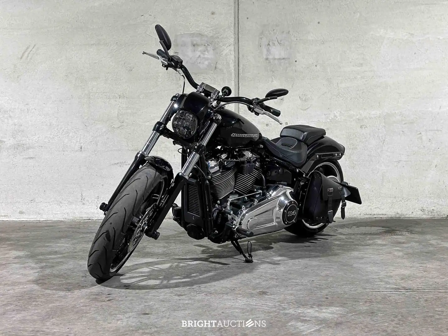 Oldtimer Harley Davidson 114 FXBRS Softail Breakout Chopper Zwart - 2