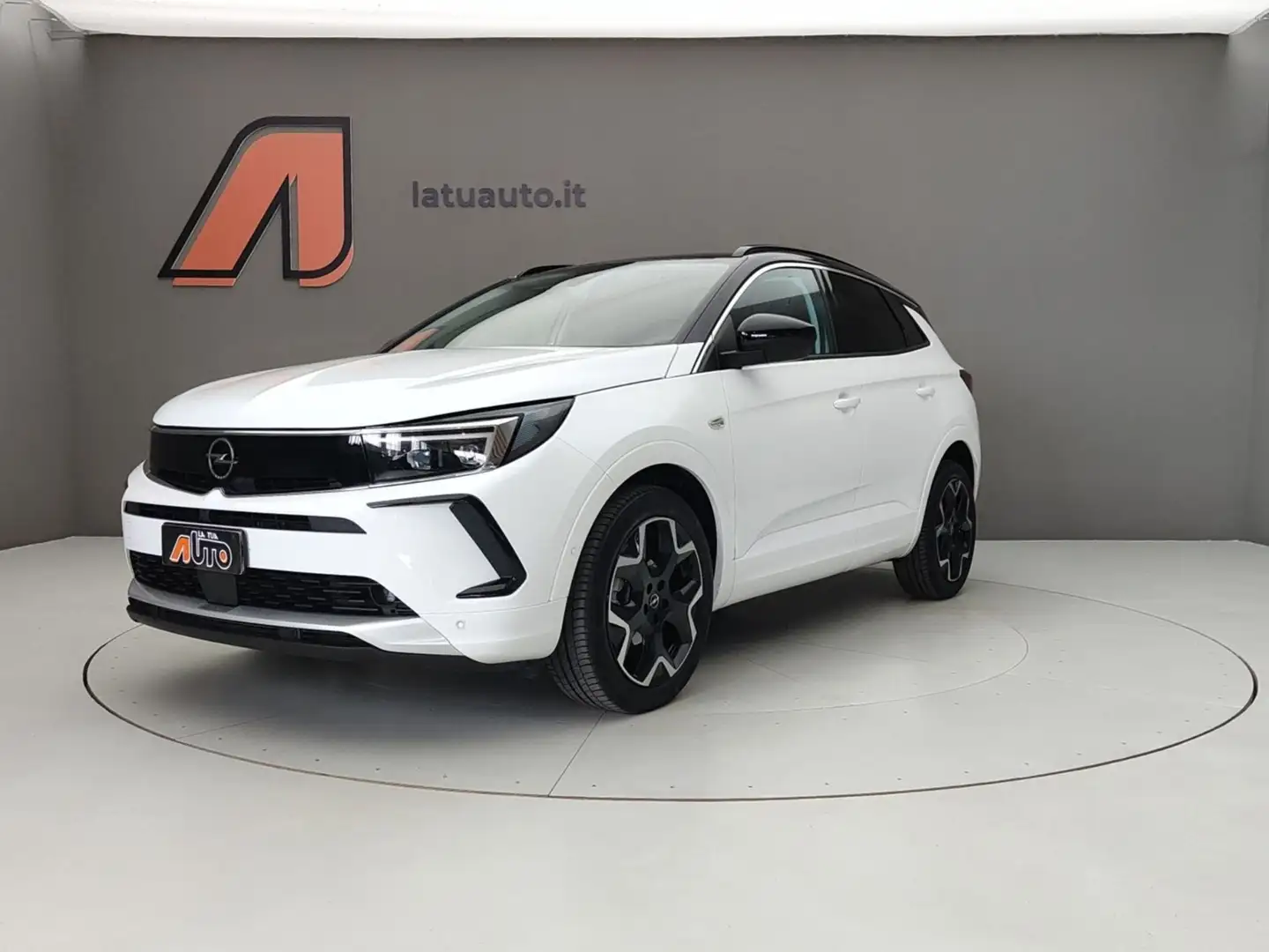 Opel Grandland 1.5 ECOTEC 130CV ULTIMATE AT8 Gris - 1