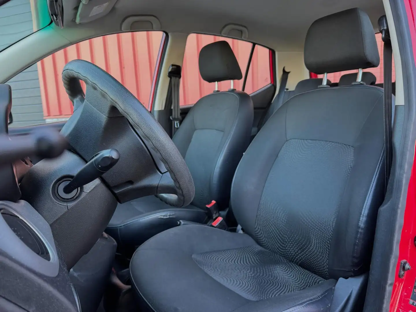 Hyundai i10 1.0 i-Drive Cool Airco Elektrischpakket USB AUX Red - 2