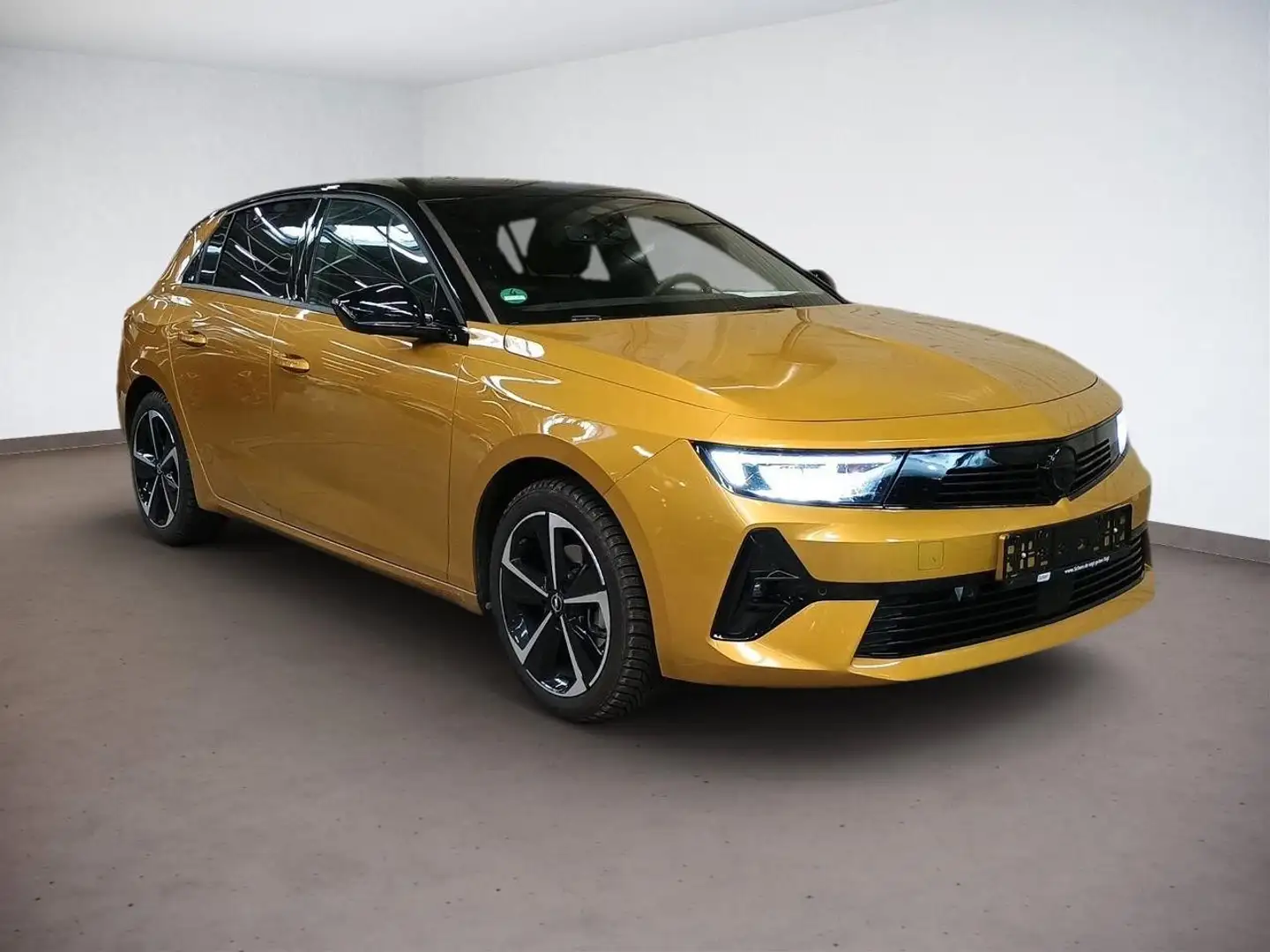 Opel Astra L Lim. 5-trg. GS mit Navigation - 1