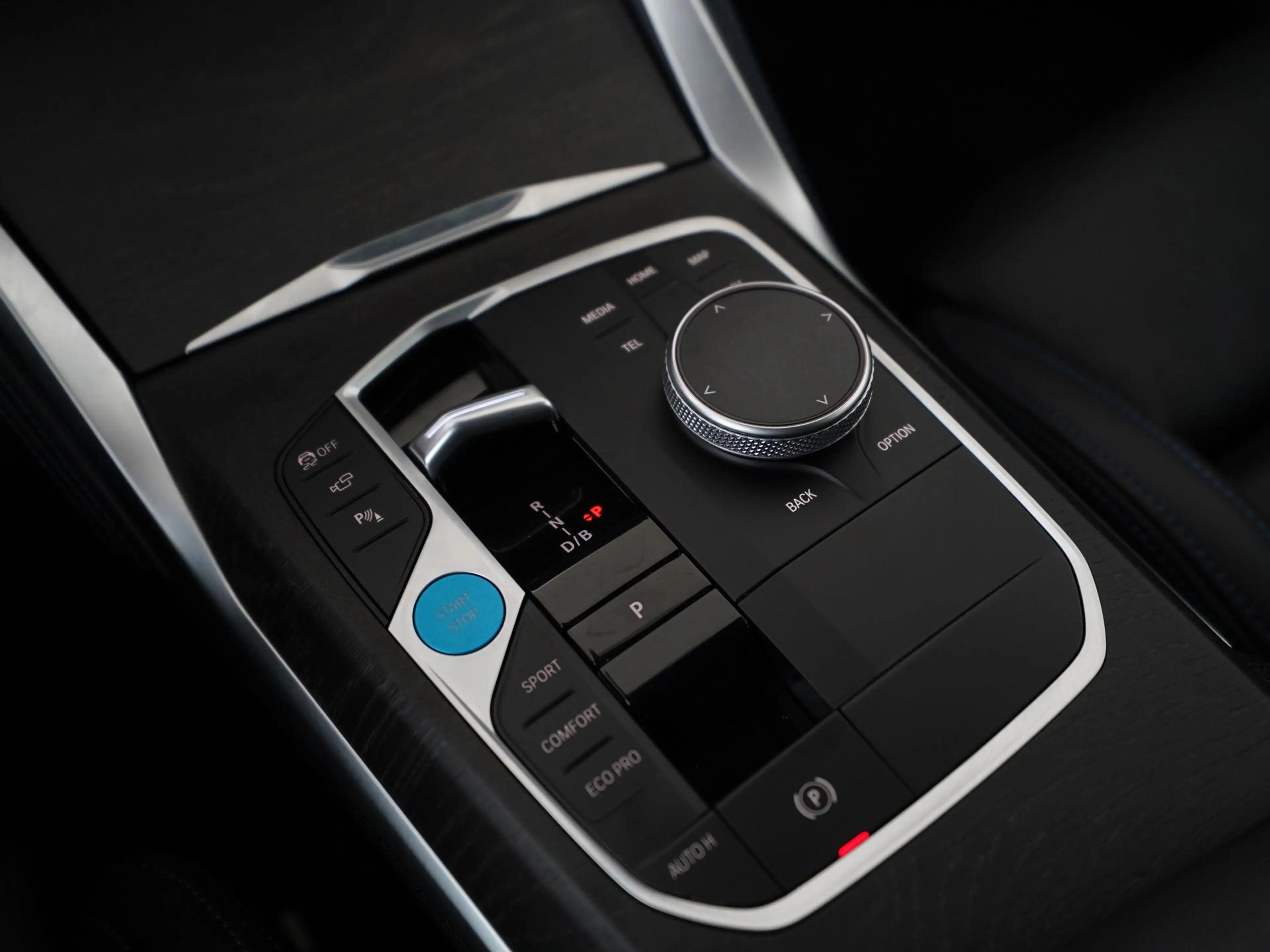 BMW i4 M50 84 kWh | SOH 95% | Panoramadak | Leder | Head — photo 11