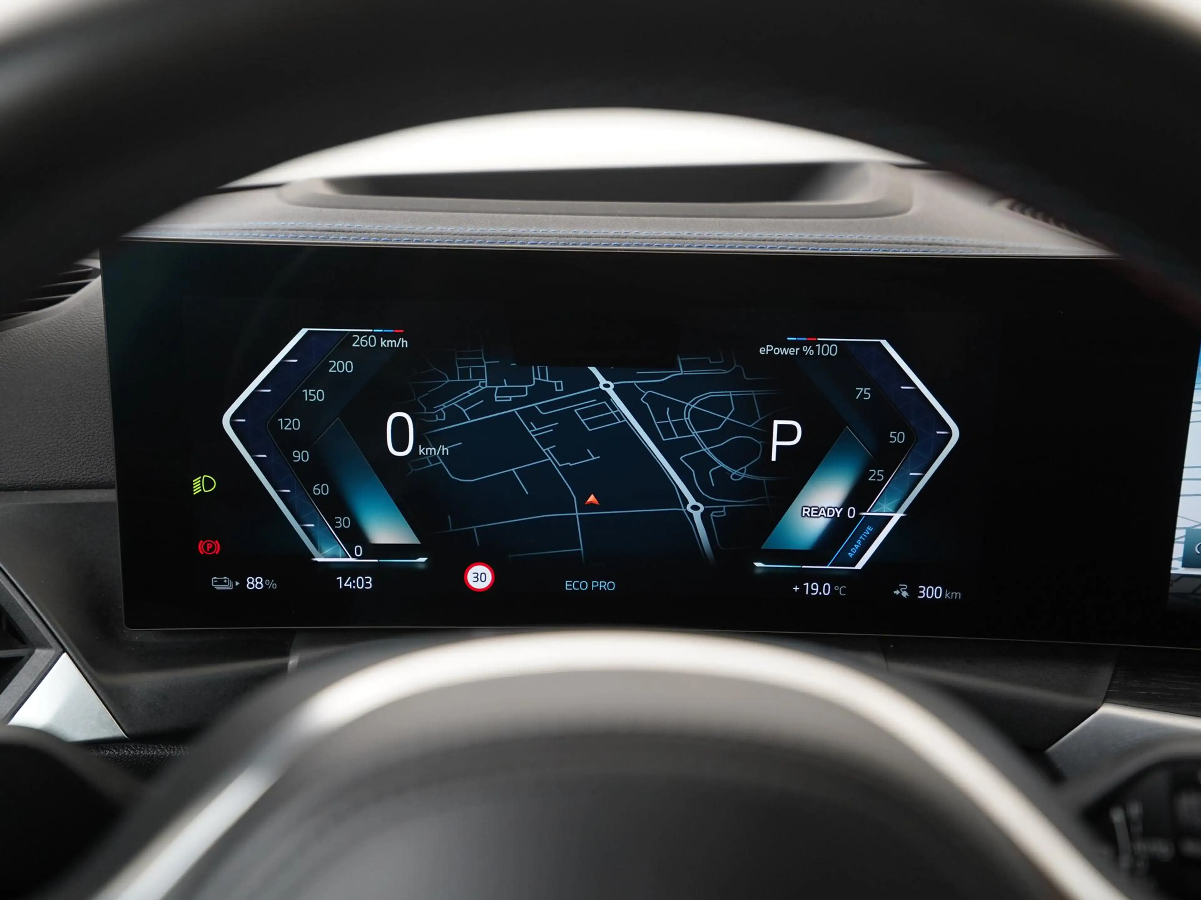 BMW i4 M50 84 kWh | SOH 95% | Panoramadak | Leder | Head — photo 9