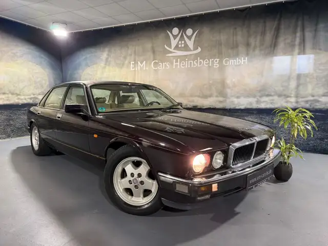 Jaguar XJ40 H-Zulassung HU 08/27 163KW 4.0S Schiebedach