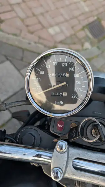 Kawasaki ZEPHYR 550 - foto 8