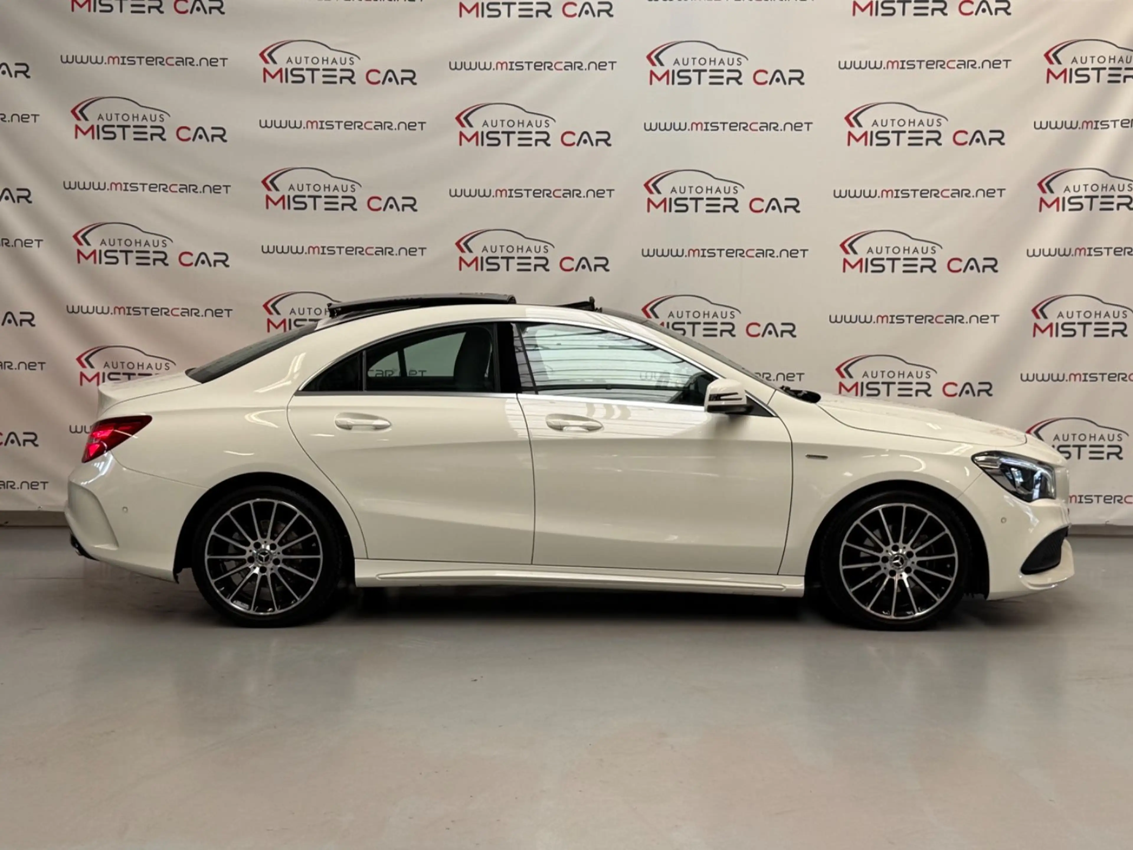 Mercedes-Benz CLA 200 Aut AMG LINE PANO/NAVI/LED/KAM/KEY/TOT — photo 5