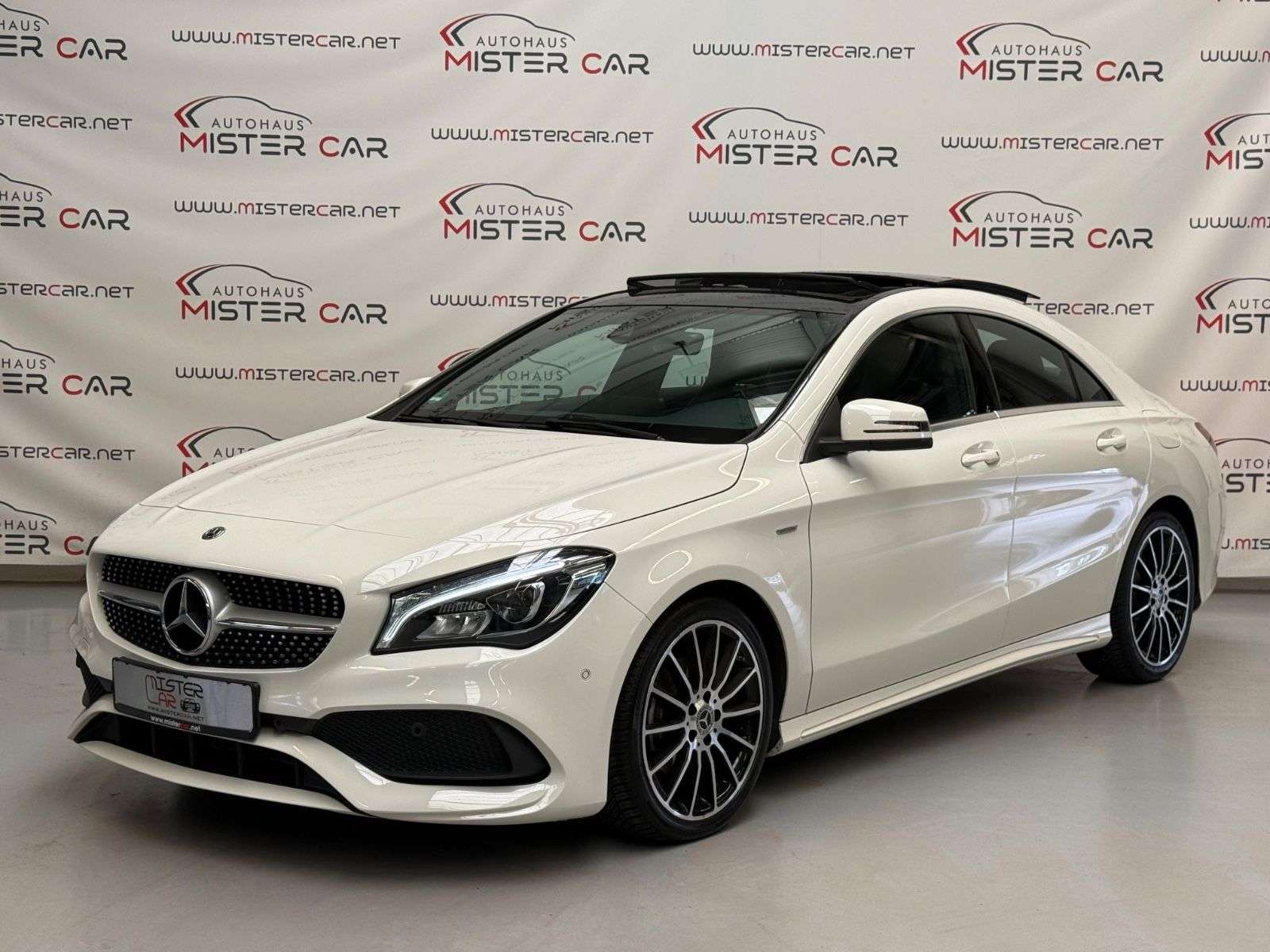 Mercedes-Benz CLA 200