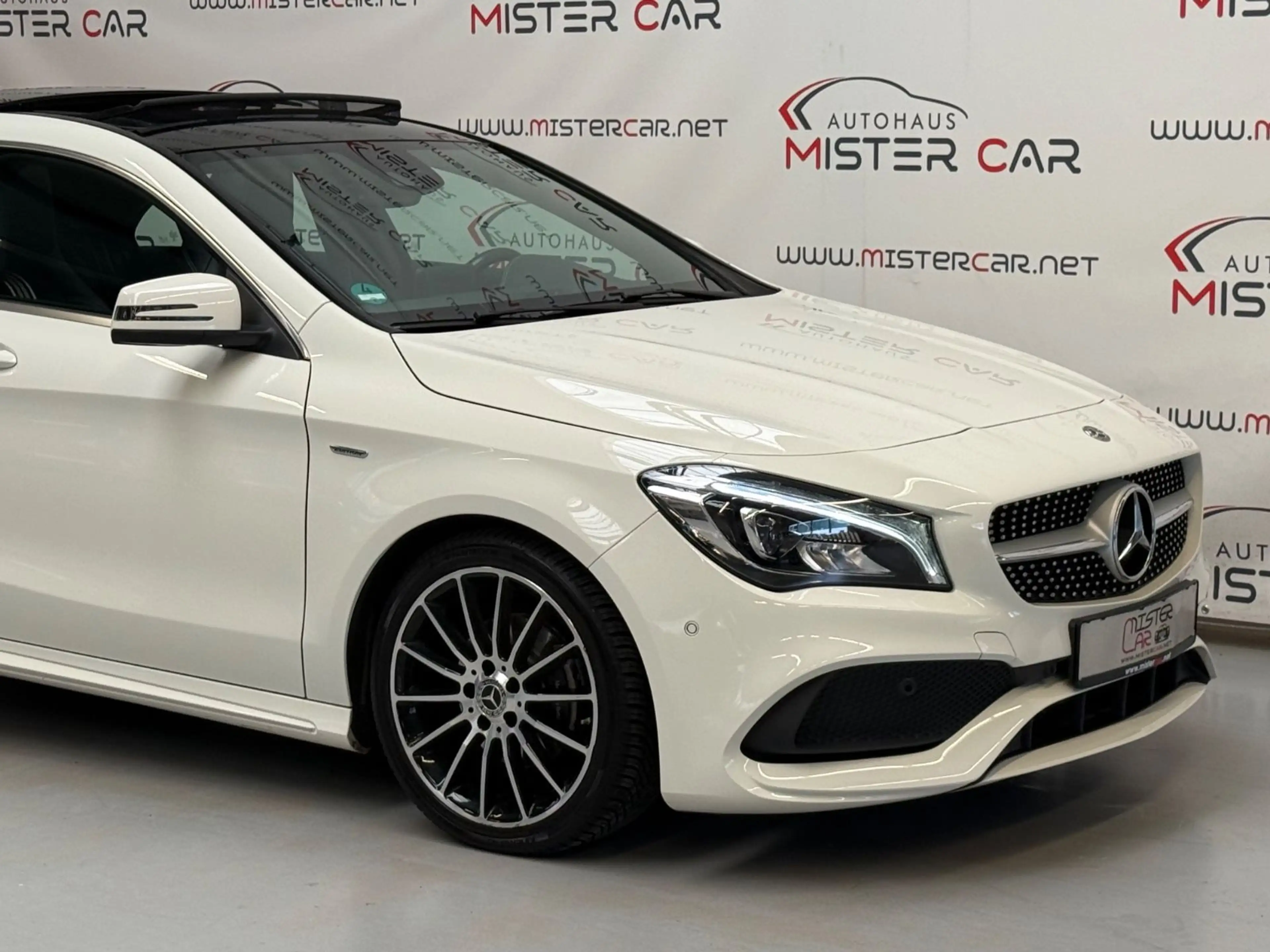 Mercedes-Benz CLA 200 Aut AMG LINE PANO/NAVI/LED/KAM/KEY/TOT — photo 10