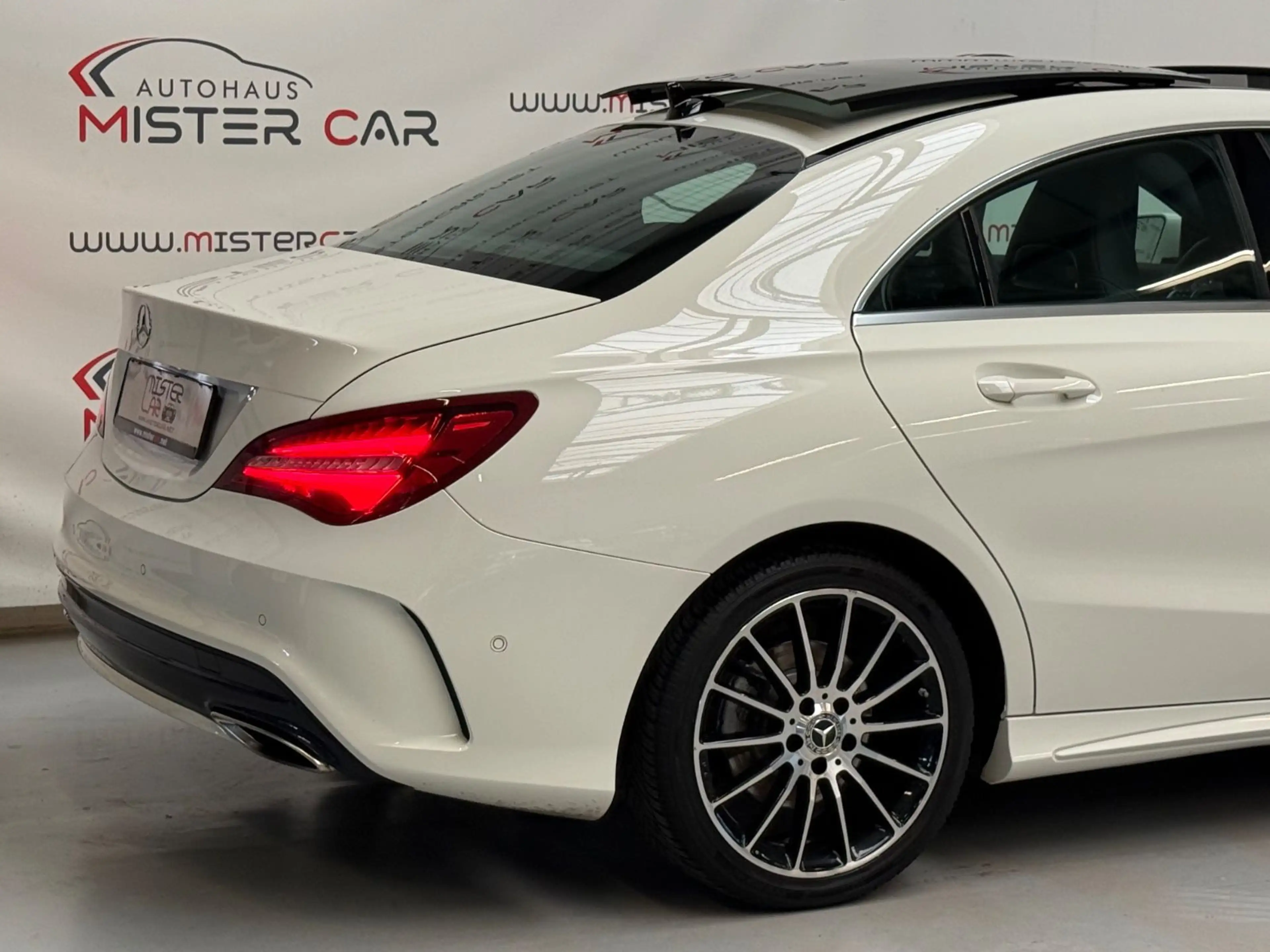 Mercedes-Benz CLA 200 Aut AMG LINE PANO/NAVI/LED/KAM/KEY/TOT — photo 9