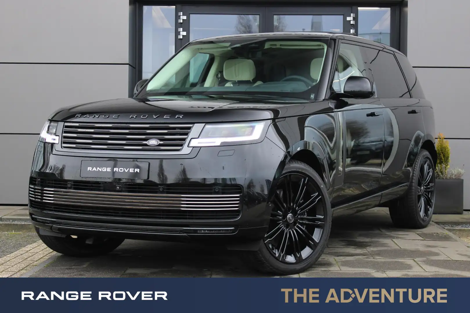 Land Rover Range Rover LWB P615 SV | Long Wheel Base | Rear Seat TV Zwart - 1
