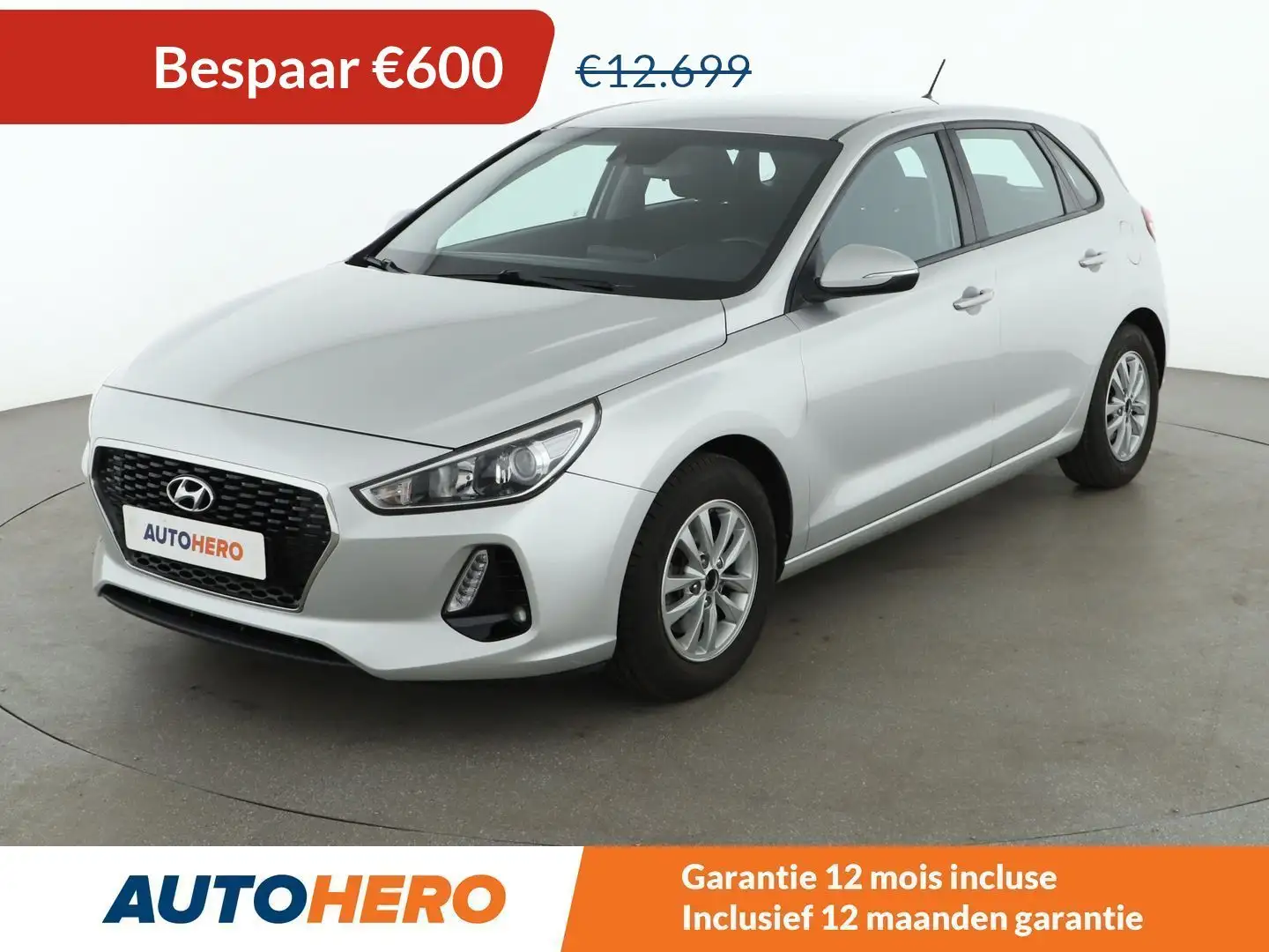Hyundai i30 1.4 TDGI Passion + Gris - 1