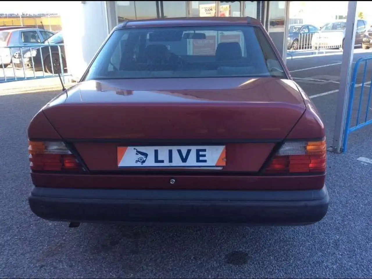 Mercedes-Benz E 200 Limousine, foto 8