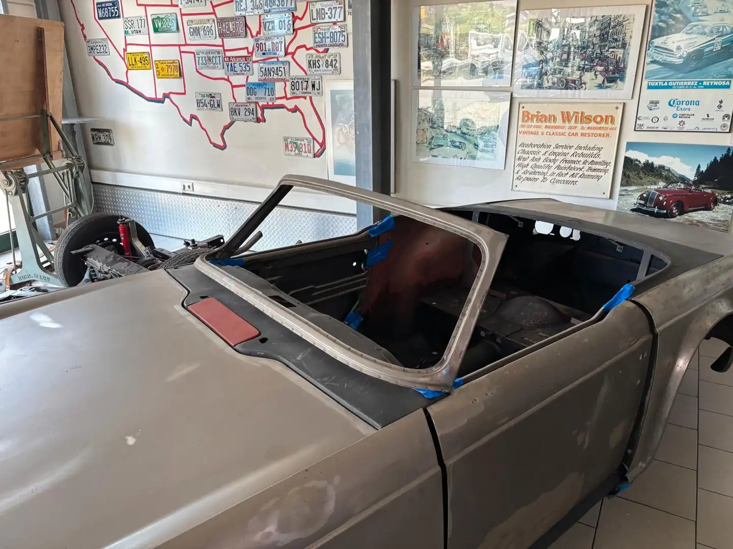 Triumph TR6 PI mit Overdrive  Fahrzeug in Restauration - 2