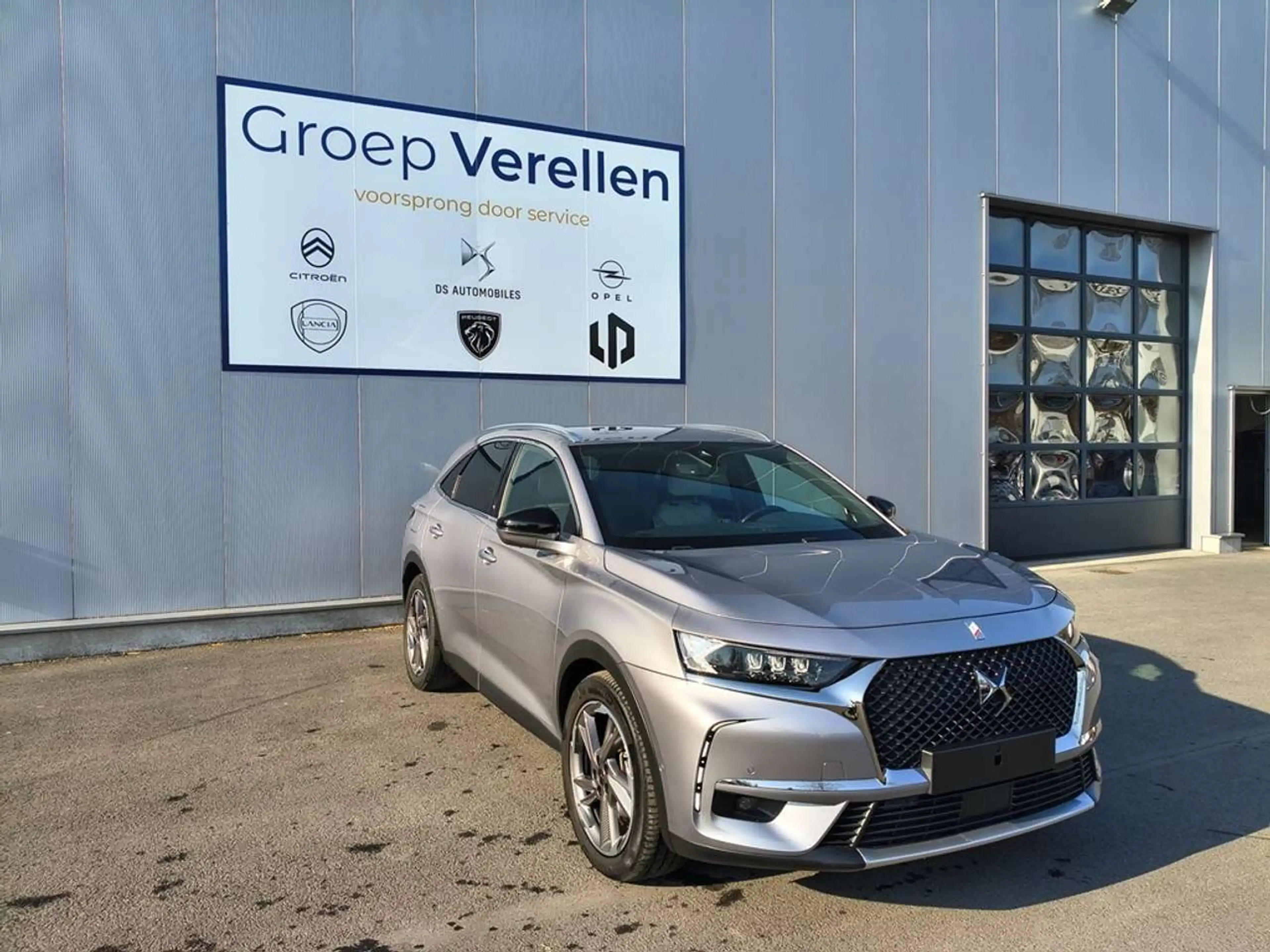 DS Automobiles DS 7 Crossback Opera plug in 300pk 4x4 — photo 3