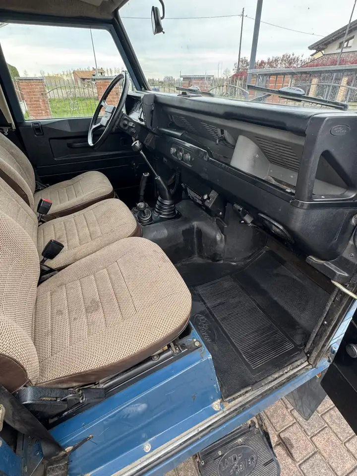 Land Rover Defender 90 2.5 td County SW, foto 6