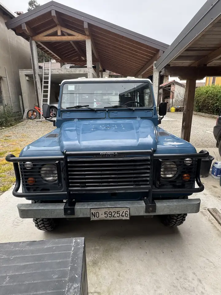 Land Rover Defender 90 2.5 td County SW, foto 4