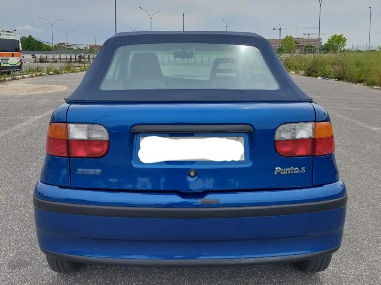 Fiat Punto Cabrio 1.2 S Targa Oro Blauw - 2