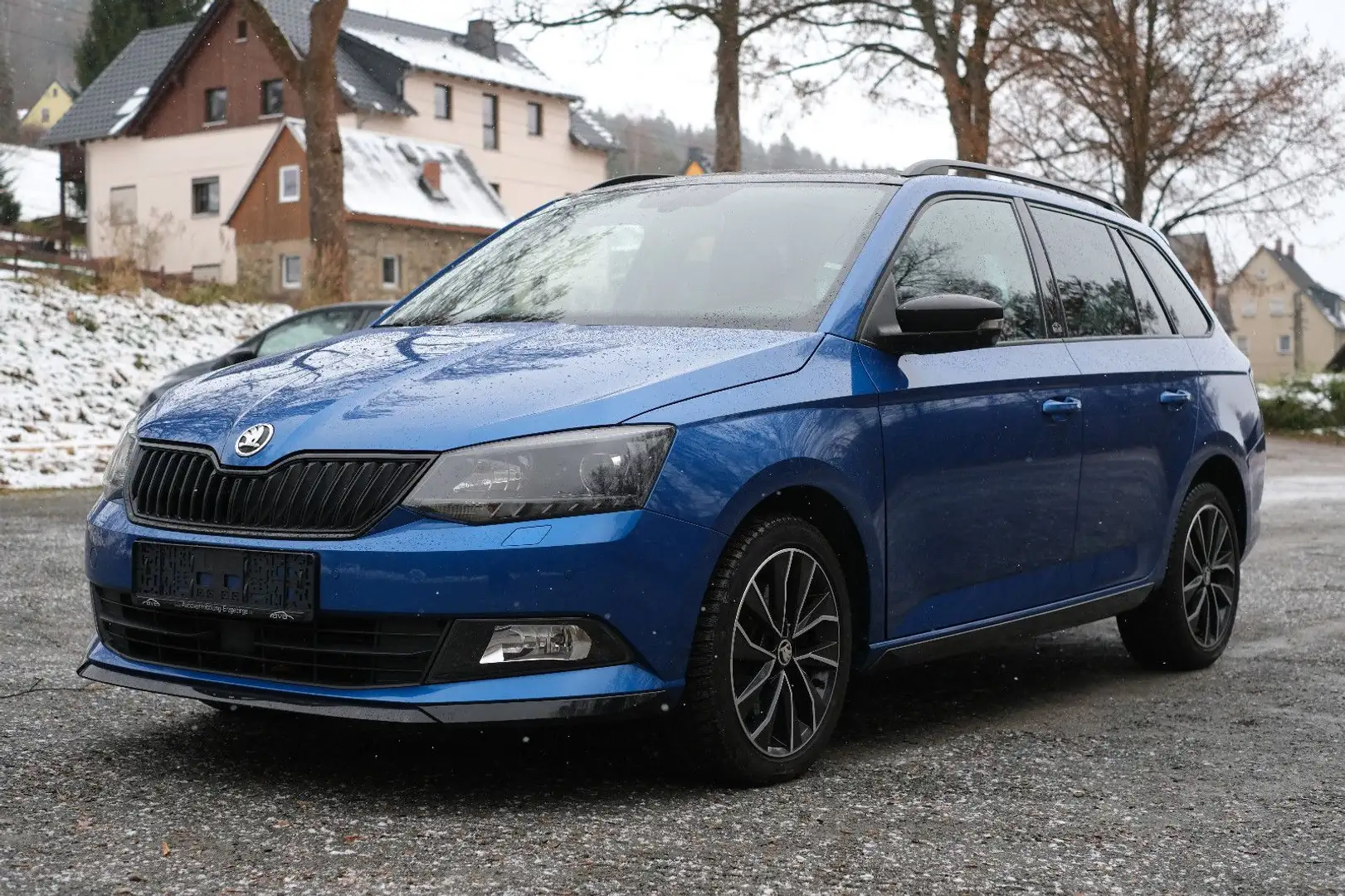 Skoda Fabia 1.2TSI Monte Carlo Combi DAB Pano uvm Blau - 1