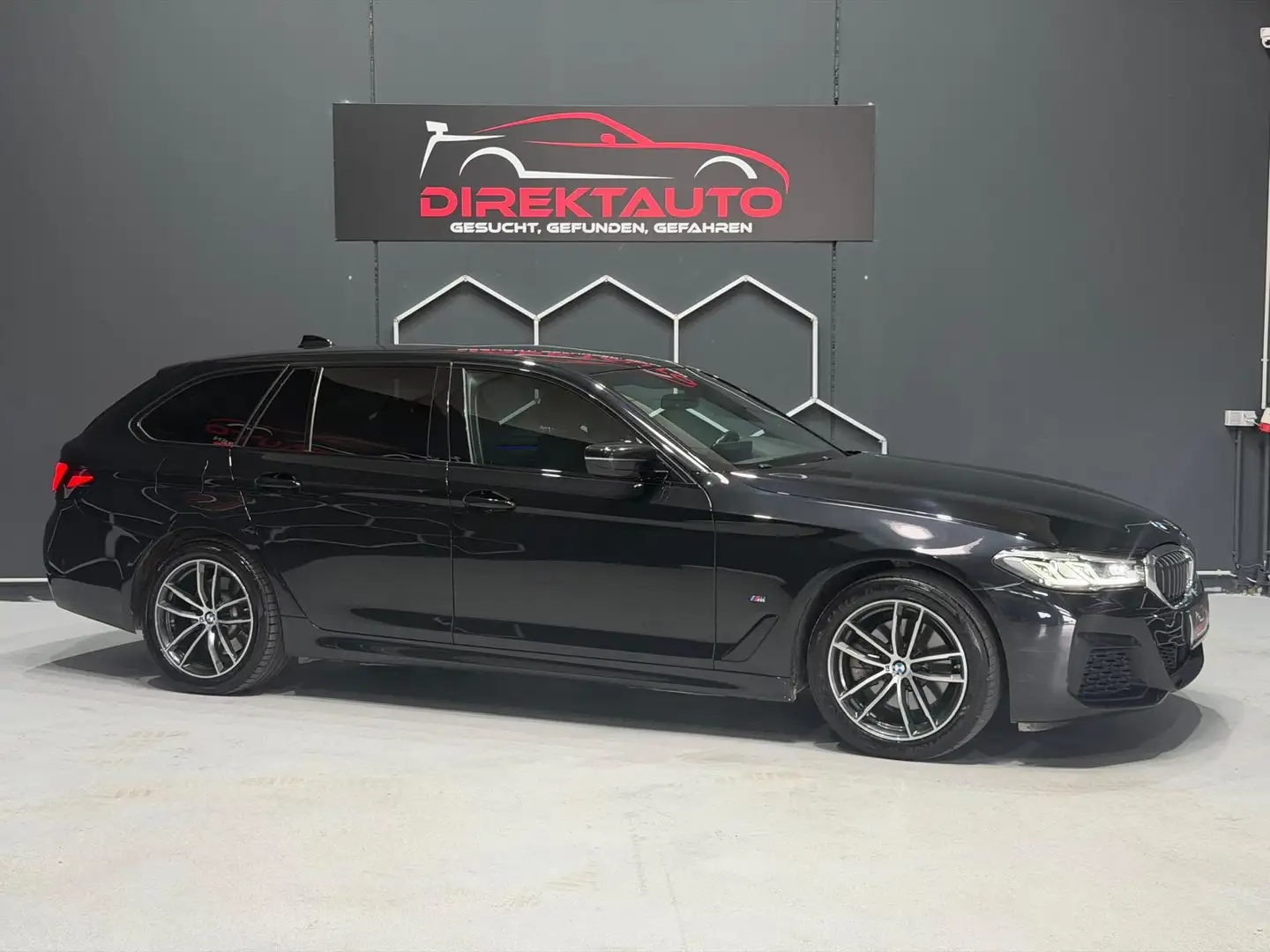 BMW 520 520 d M Sport Schwarz - 1