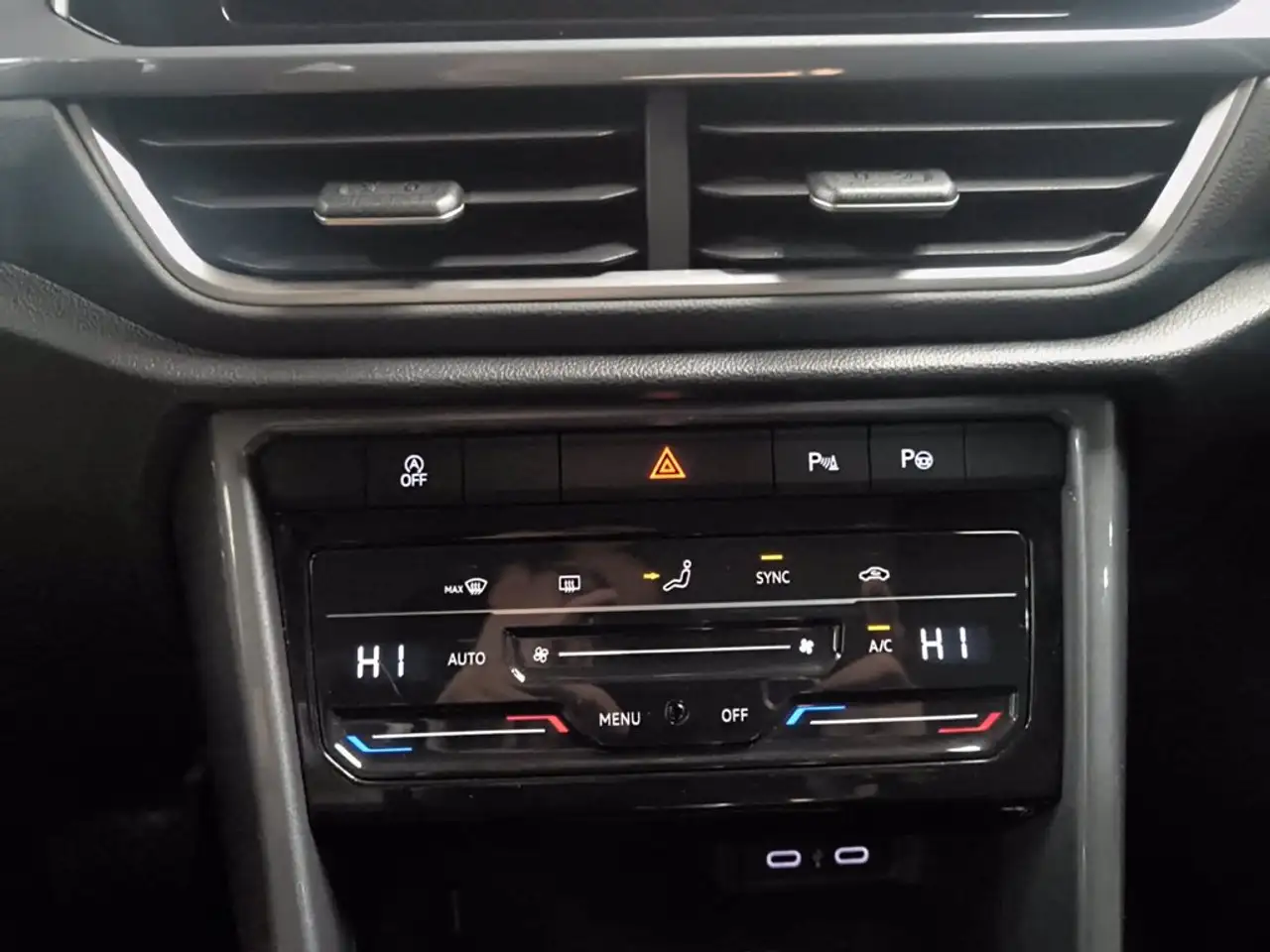 Volkswagen T-Roc 1.5 tsi style dsg 14