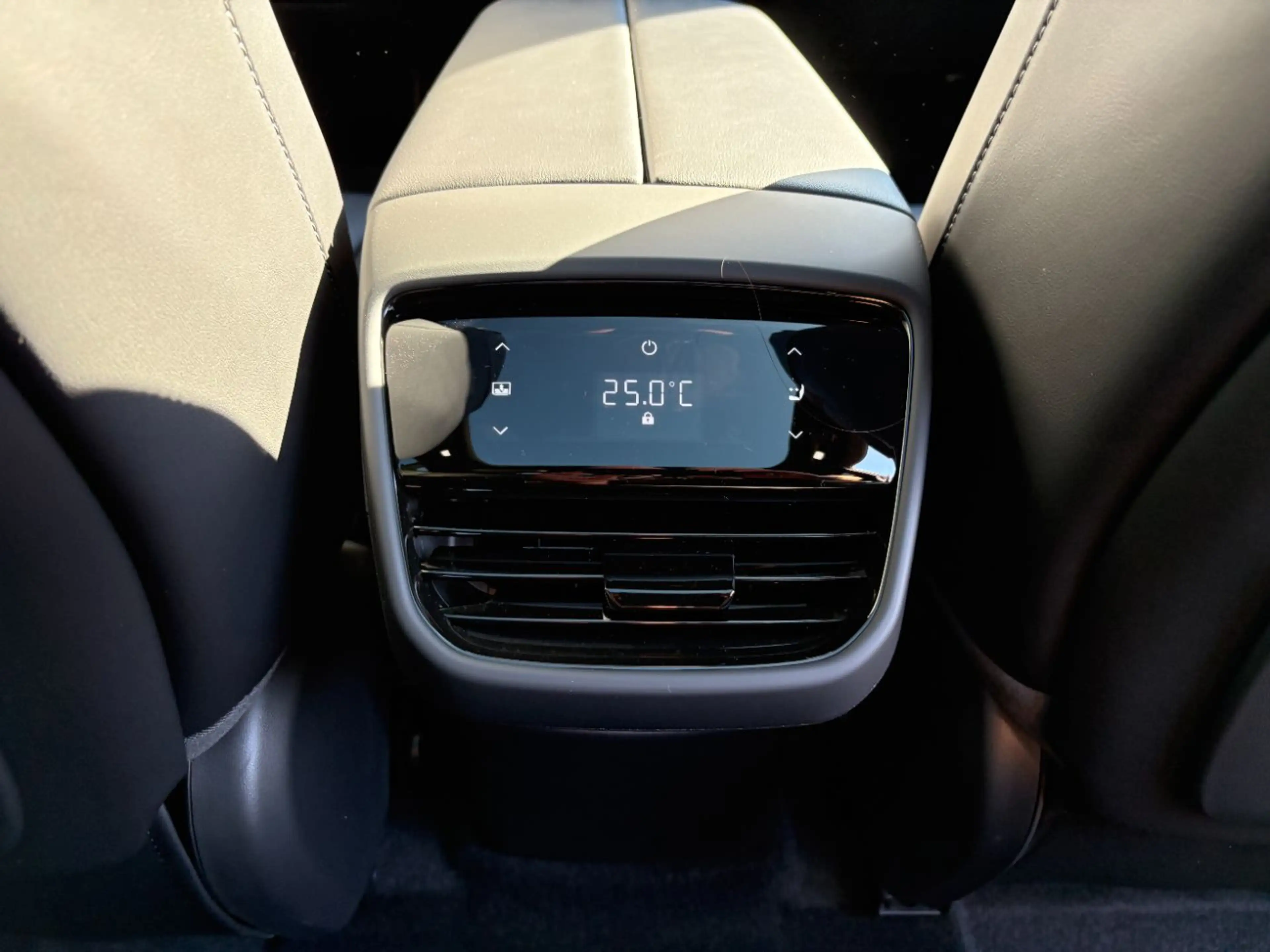 Mazda CX-6e EV 258PS AT RWD Takumi BKTR PABS AUT Leder — photo 13