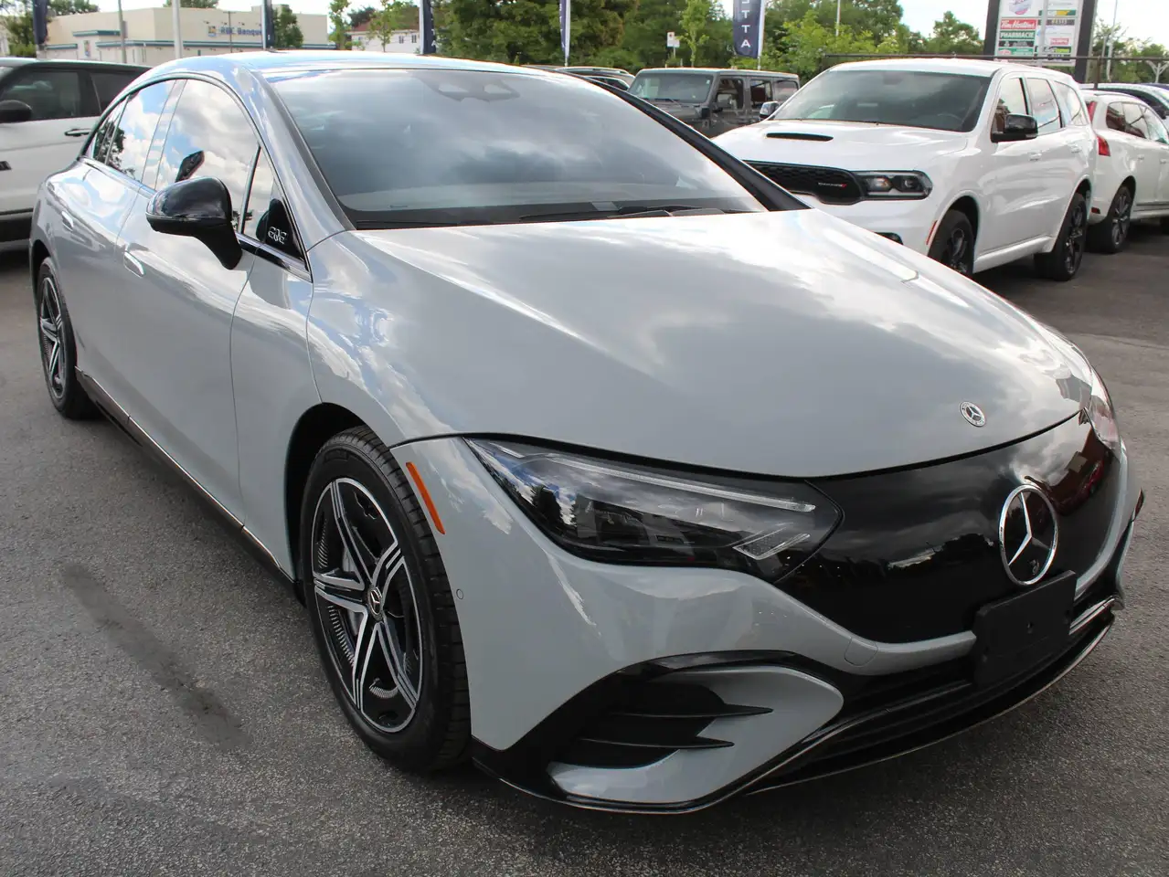 Mercedes-Benz EQE снимка Mercedes-Benz EQE