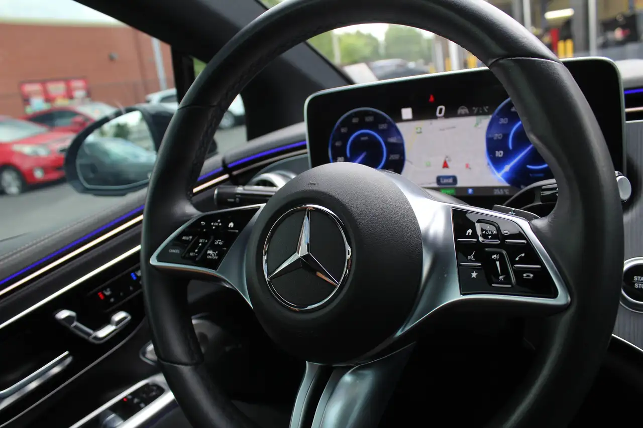 Mercedes-Benz EQE снимка Mercedes-Benz EQE
